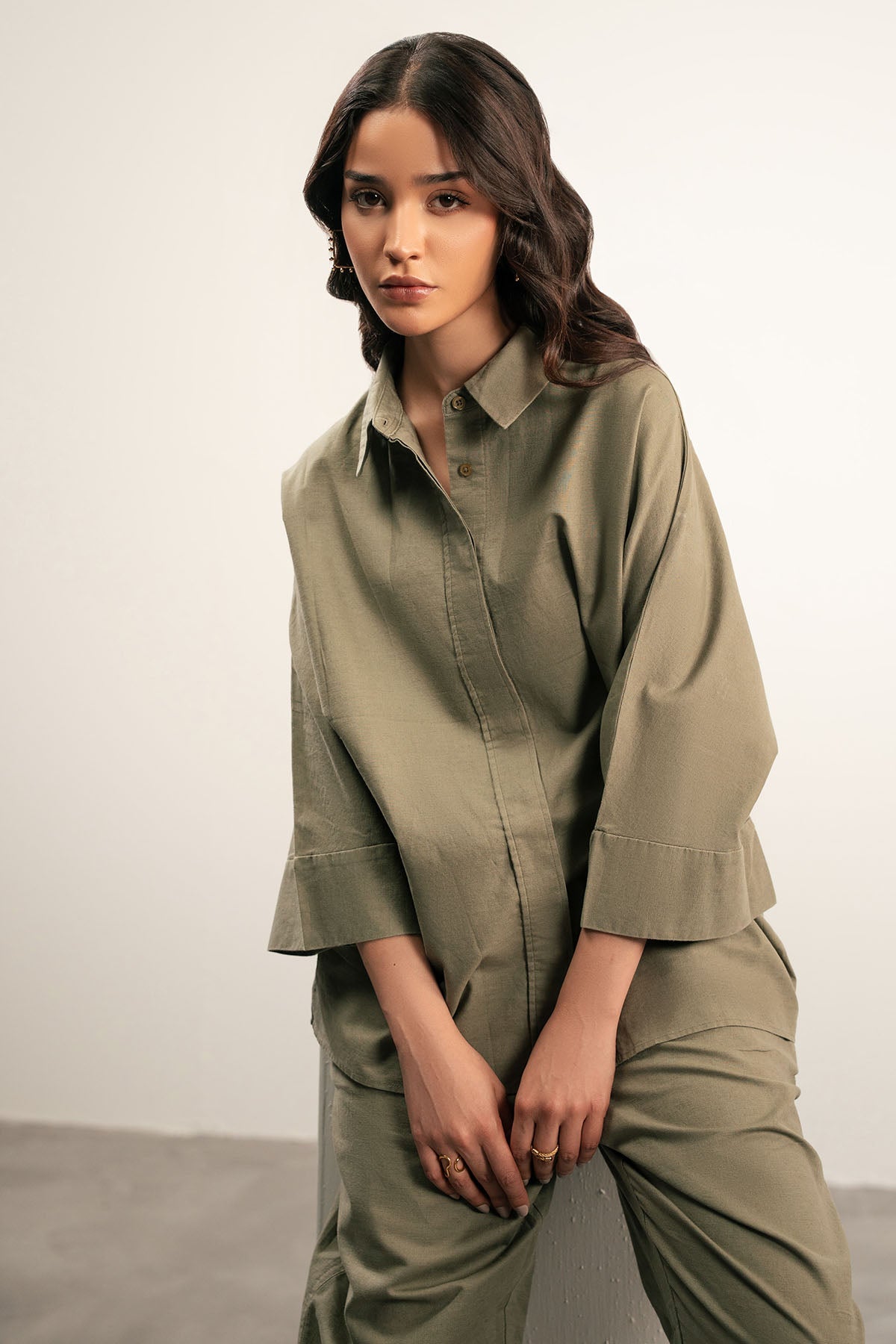 EASY LINEN SHIRT