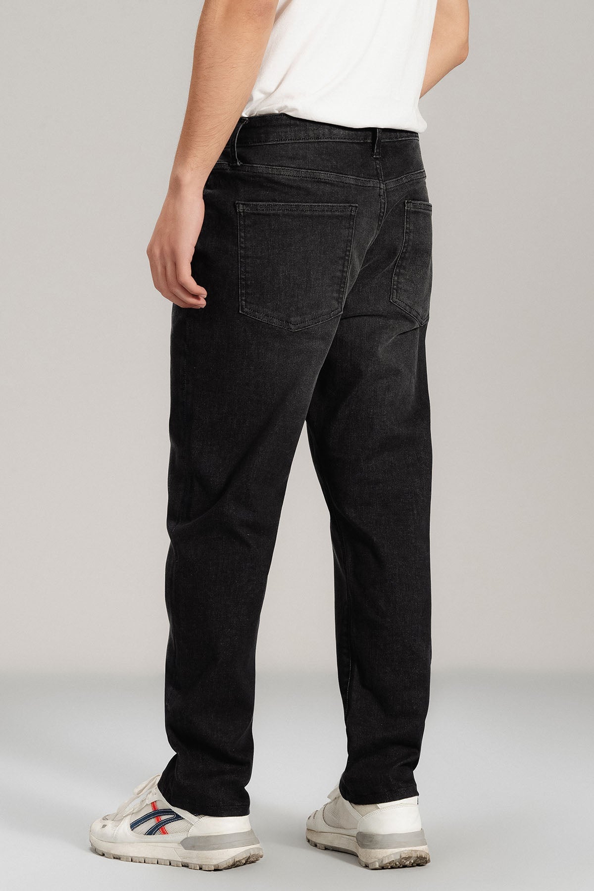STRAIGHT FIT-DENIM