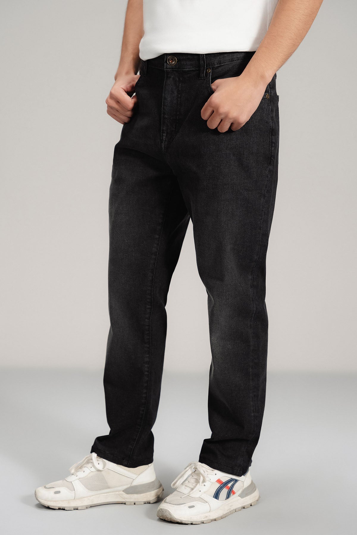 STRAIGHT FIT-DENIM