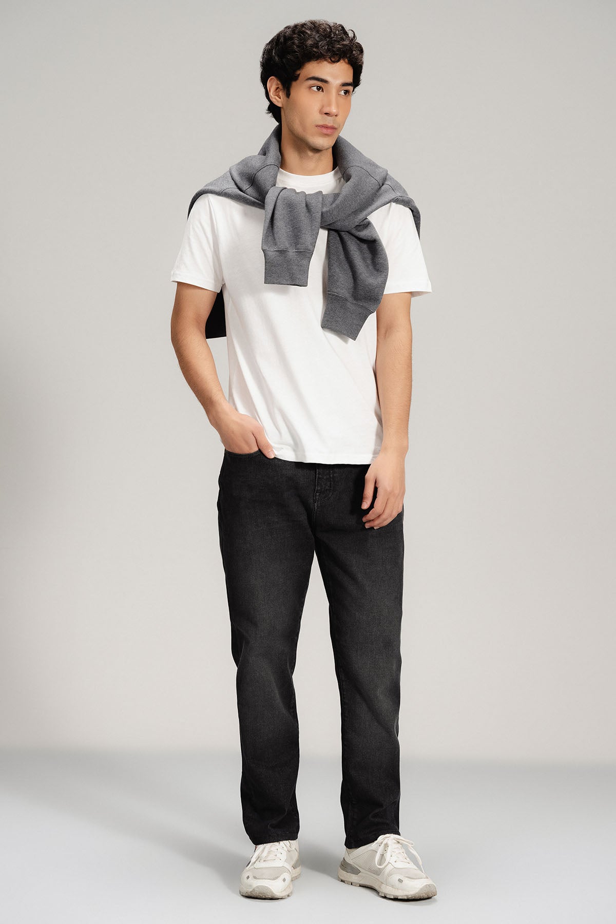 STRAIGHT FIT-DENIM