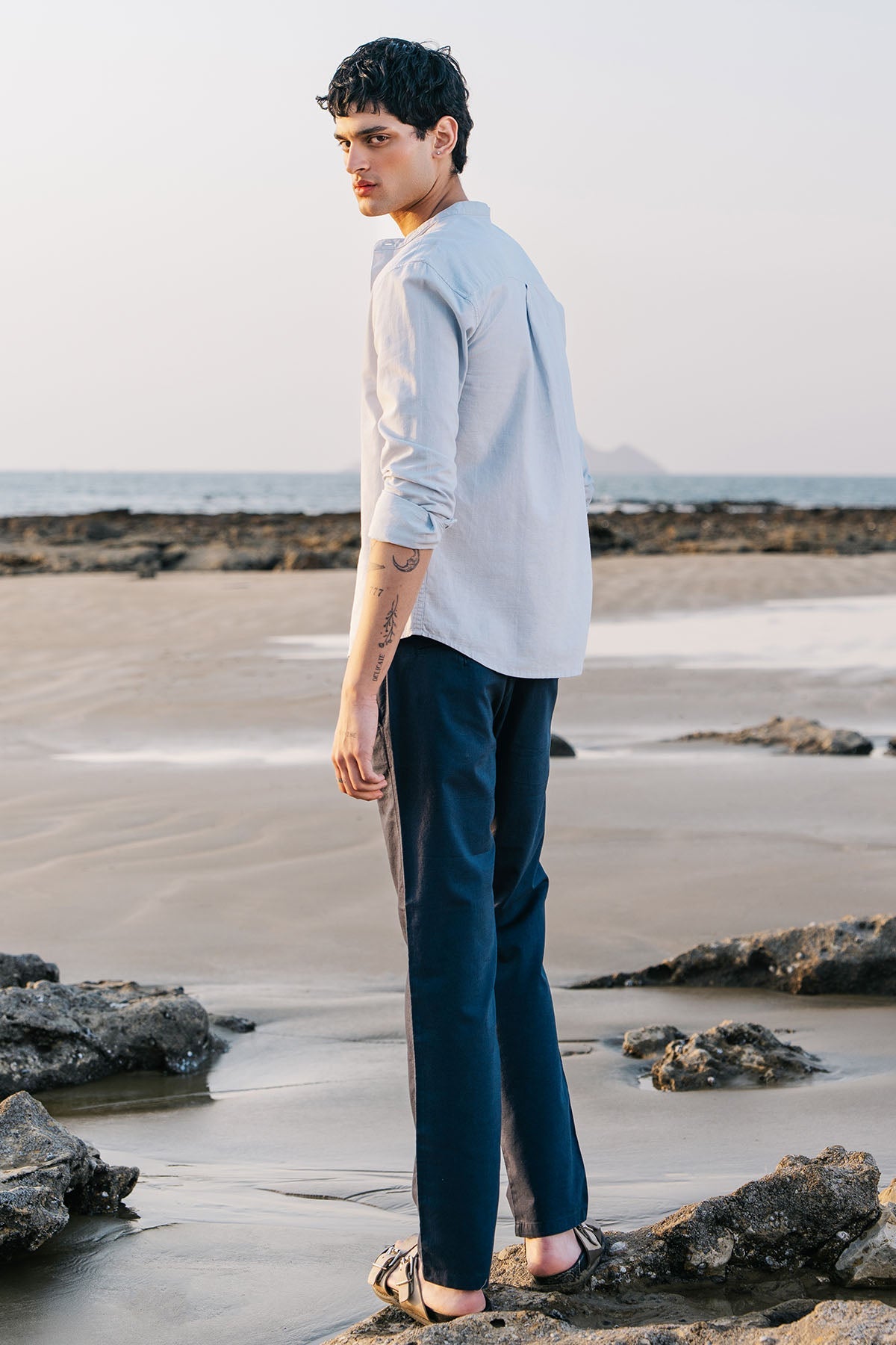 BAND COLLAR LINEN SHIRT