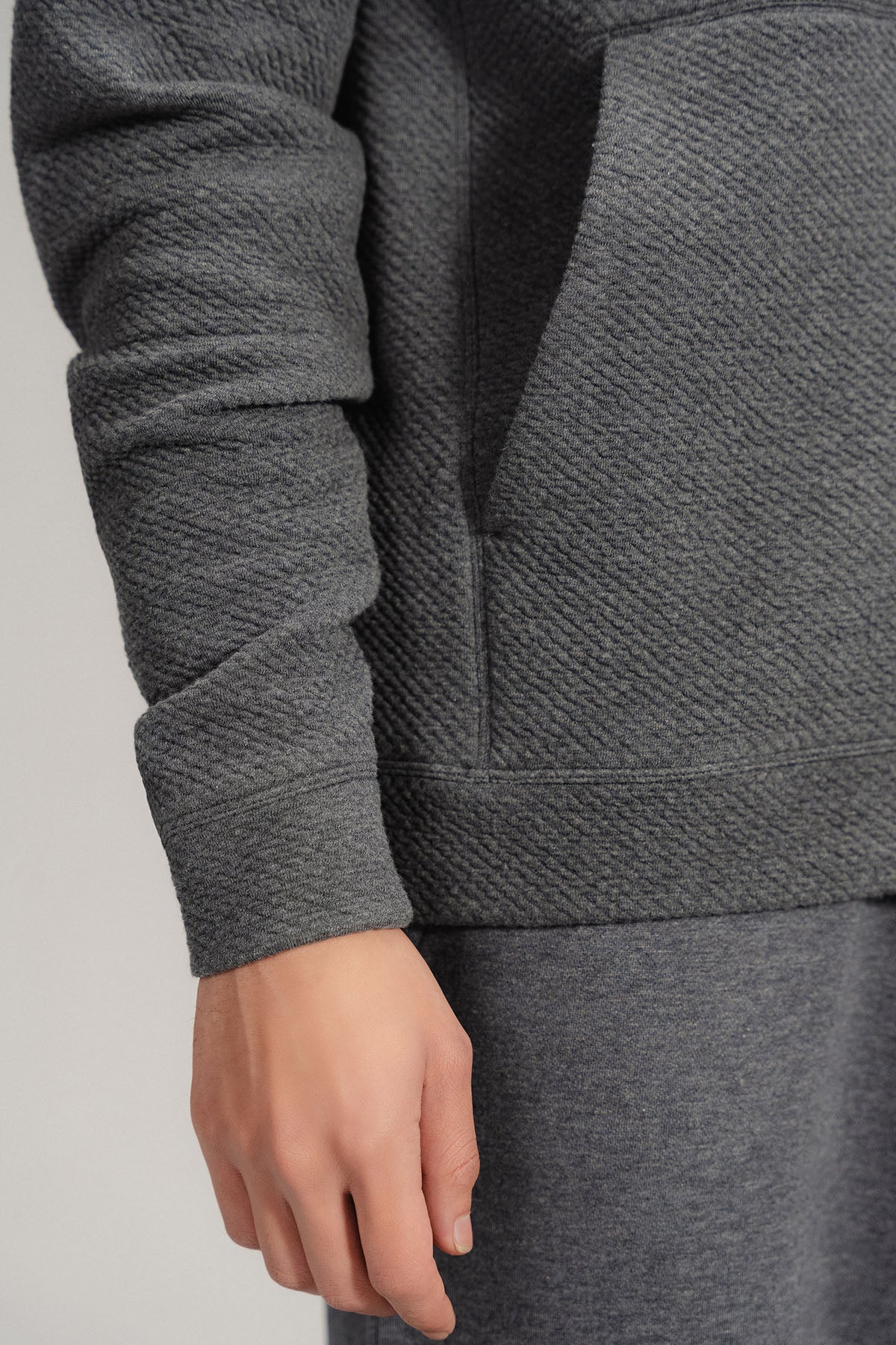 TEXTURED ZIP UP HOODIE