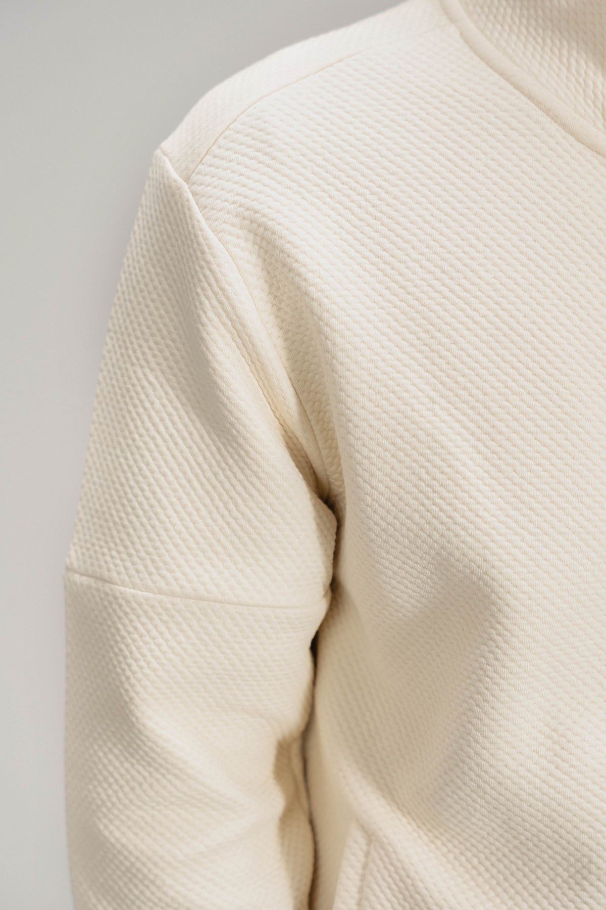 TEXTURED LUXE ZIP UP JACKET