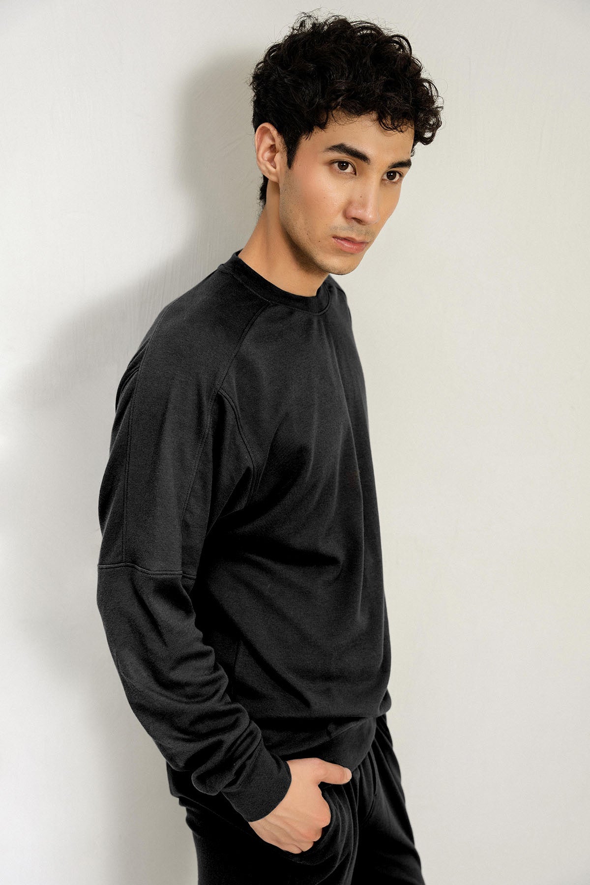 ULTRA LIGHT SWEAT