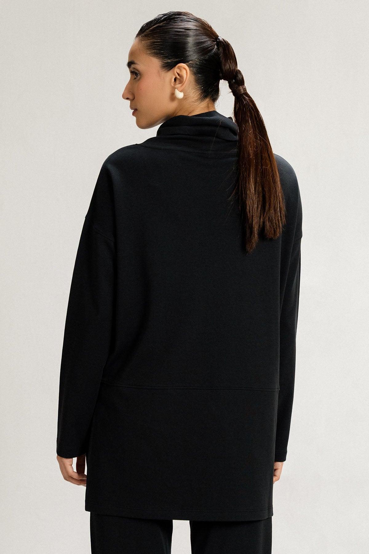 COWL NECK SWEATSHIRT