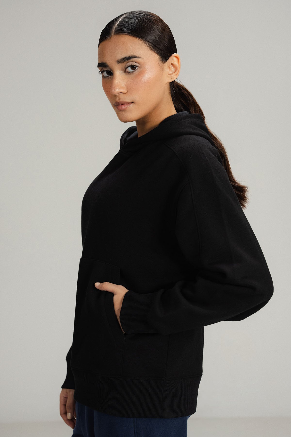 PULL OVER HOODIE - FLEECE