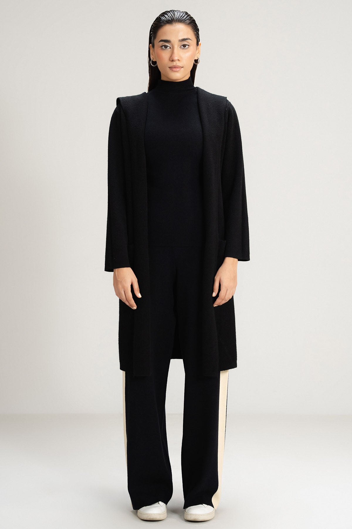 BLACK CARDIGAN - KNIT WEAR
