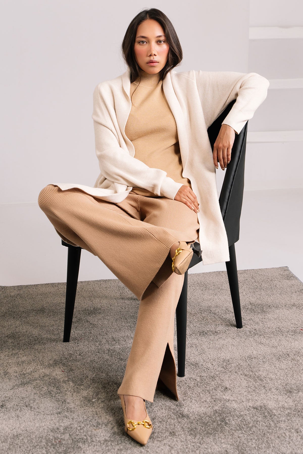 IVORY CARDIGAN - KNIT WEAR