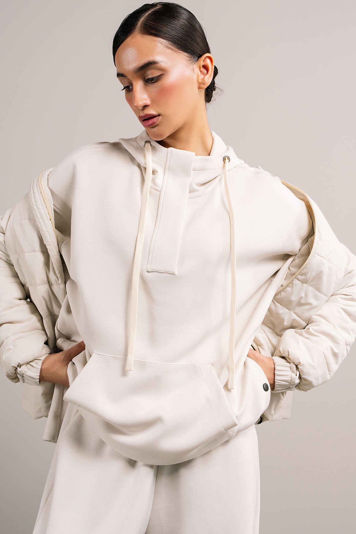 FULL SLEEVES PUFFER JACKET