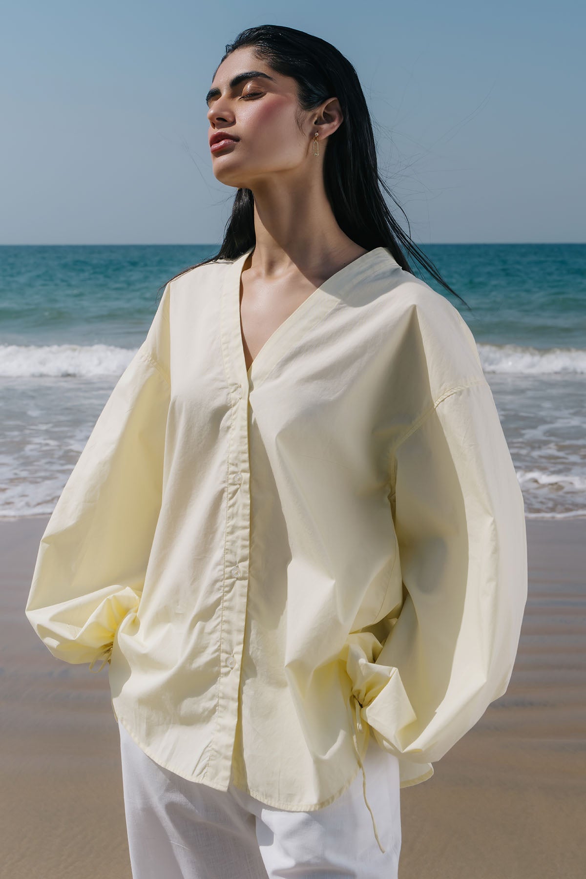 V-NECK POPLIN SHIRT