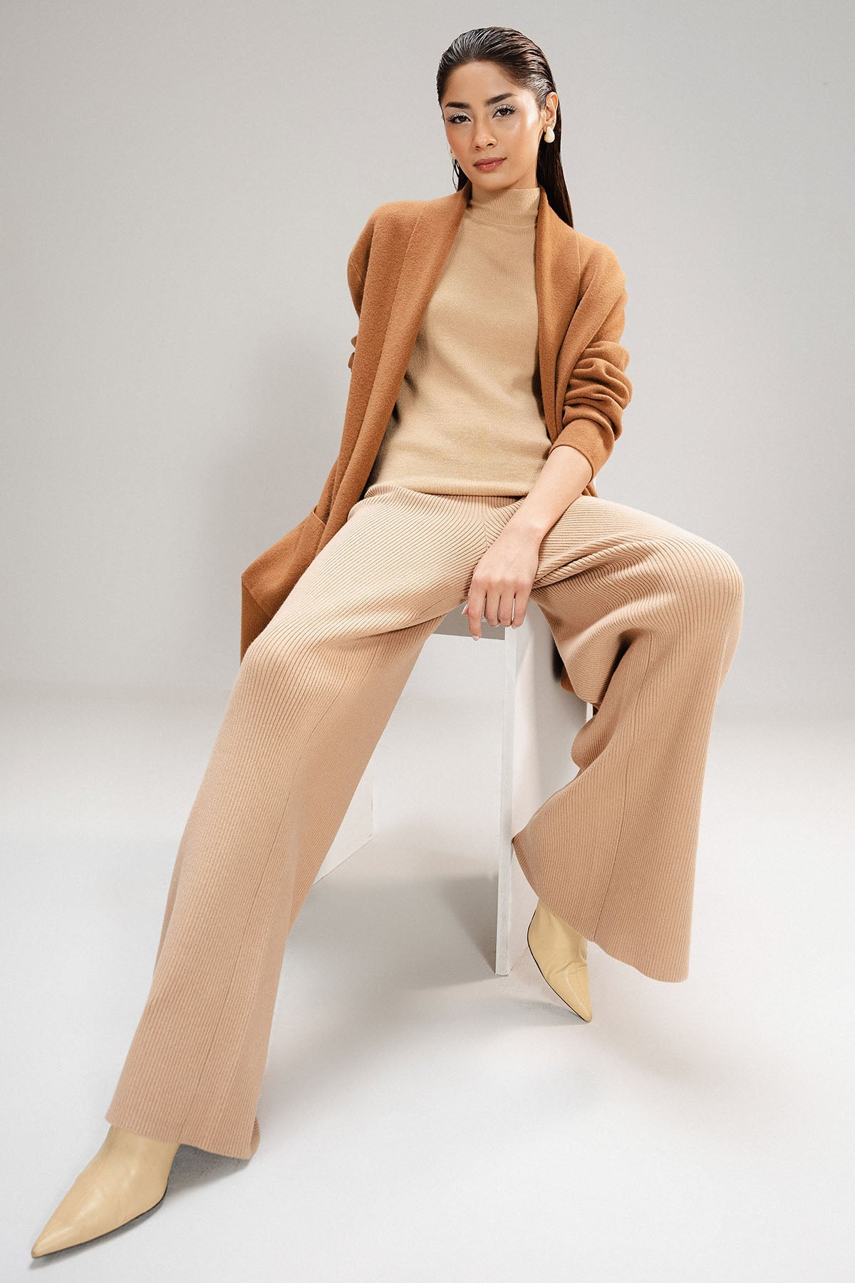 BEIGE WIDE PANTS - KNIT WEAR