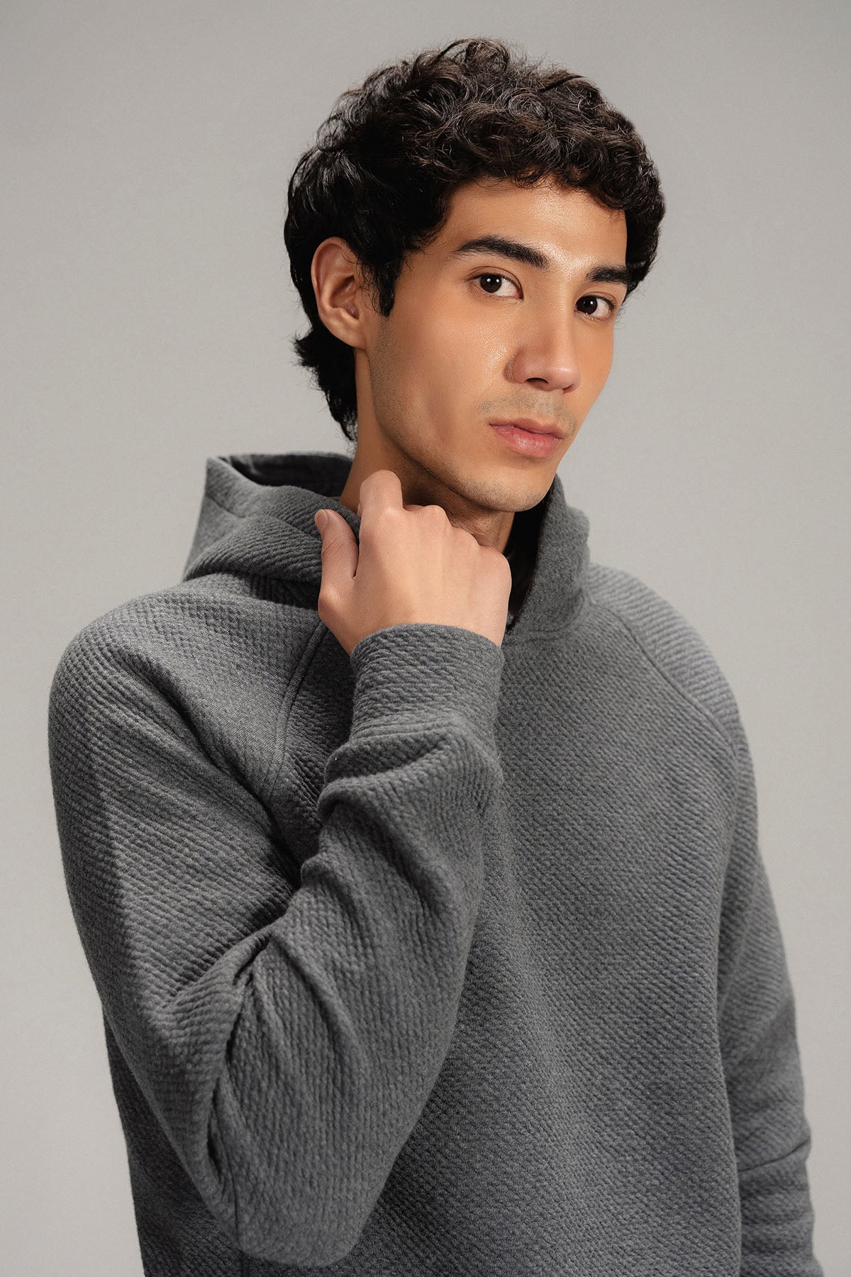 TEXTURED HOODIE