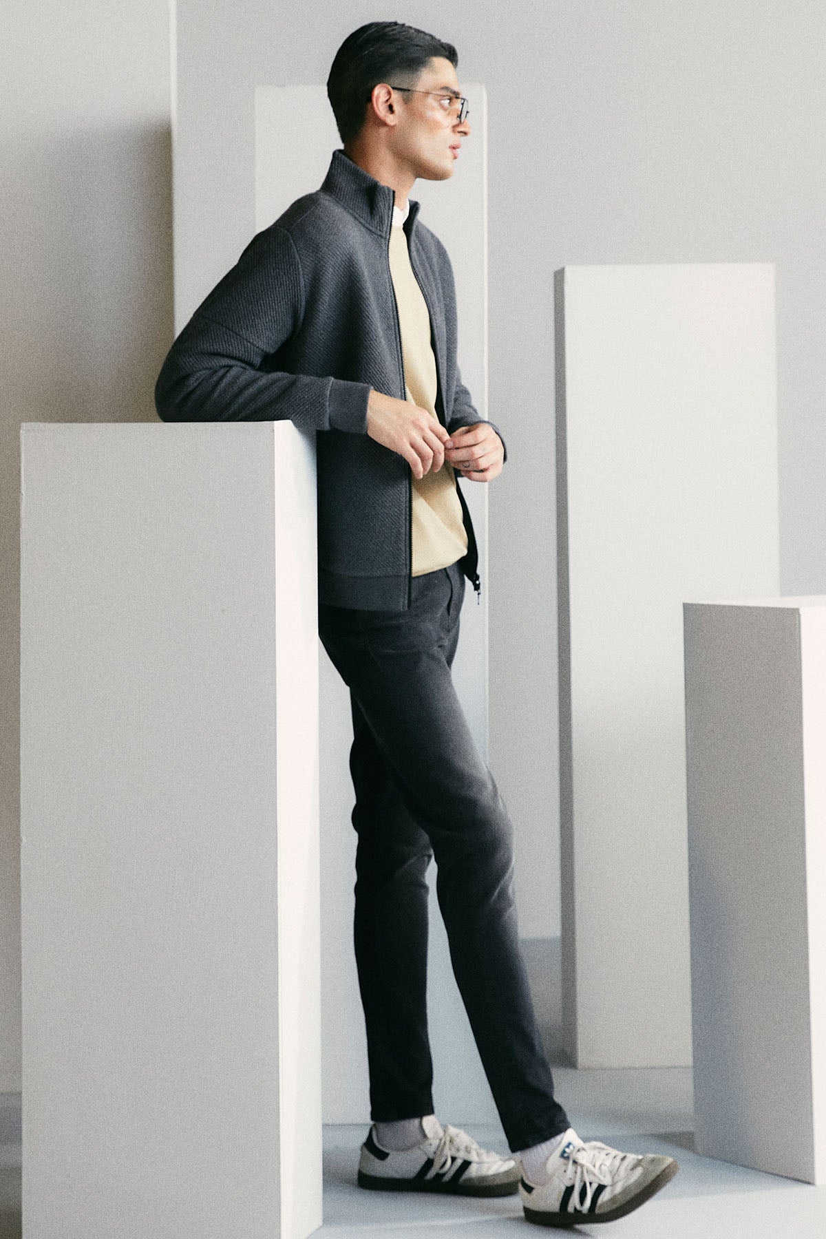 TEXTURED LUXE ZIP UP JACKET