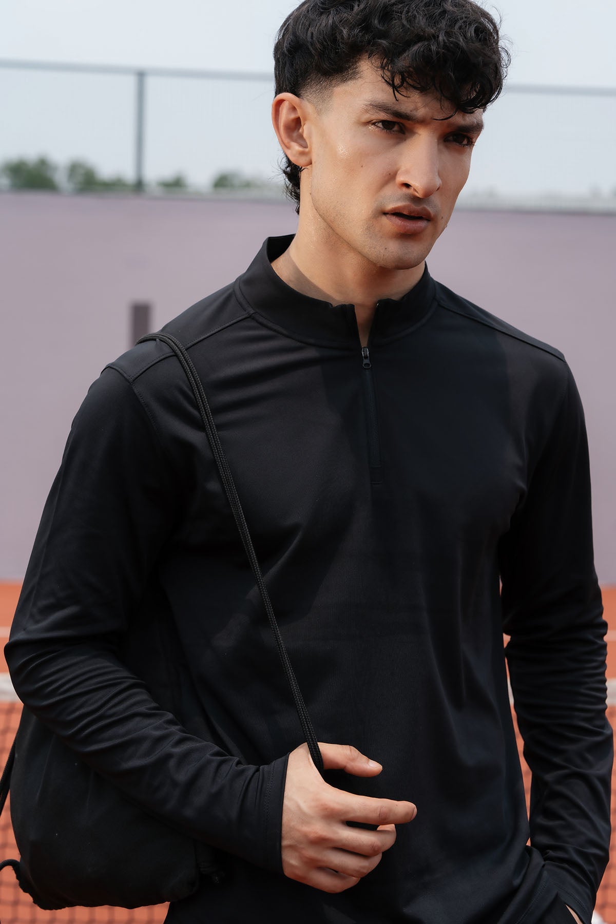 MEN TRAIN QUARTER ZIPPER