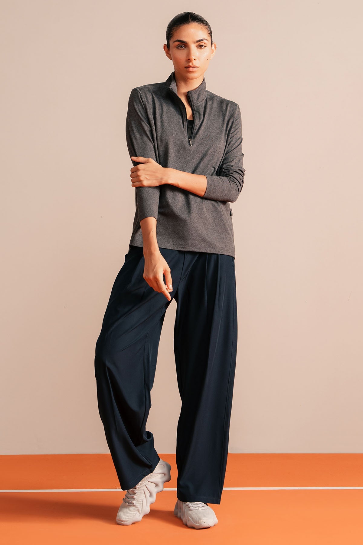 WOMEN TRAINING QUARTER ZIPPER