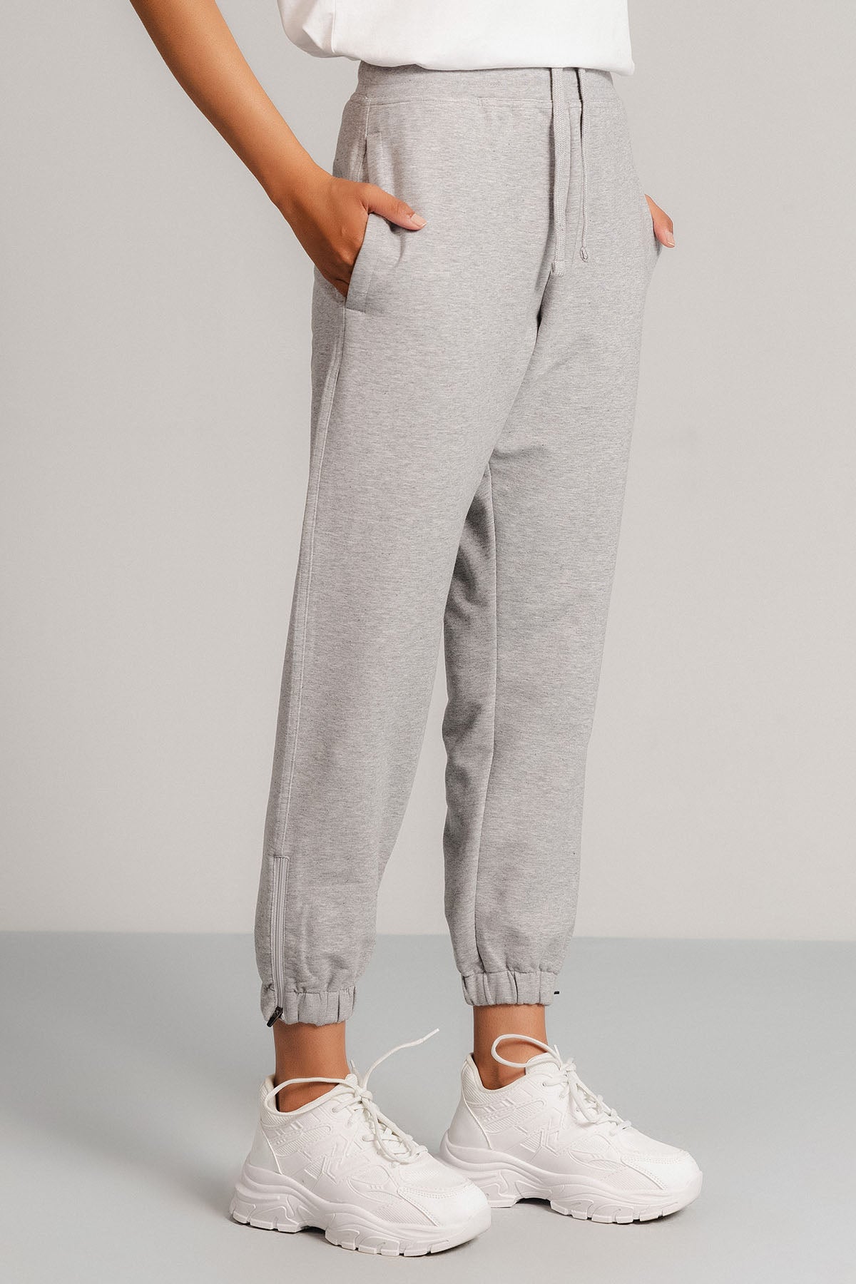CROPPED WORKOUT PANTS-FRENCH TERRY
