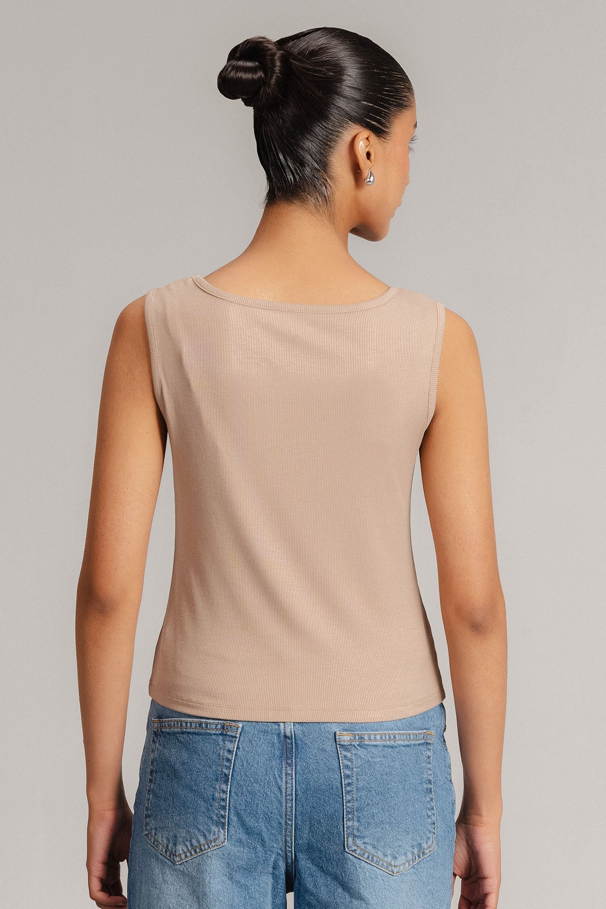 RIBBED ROUND NECK TANK TOP