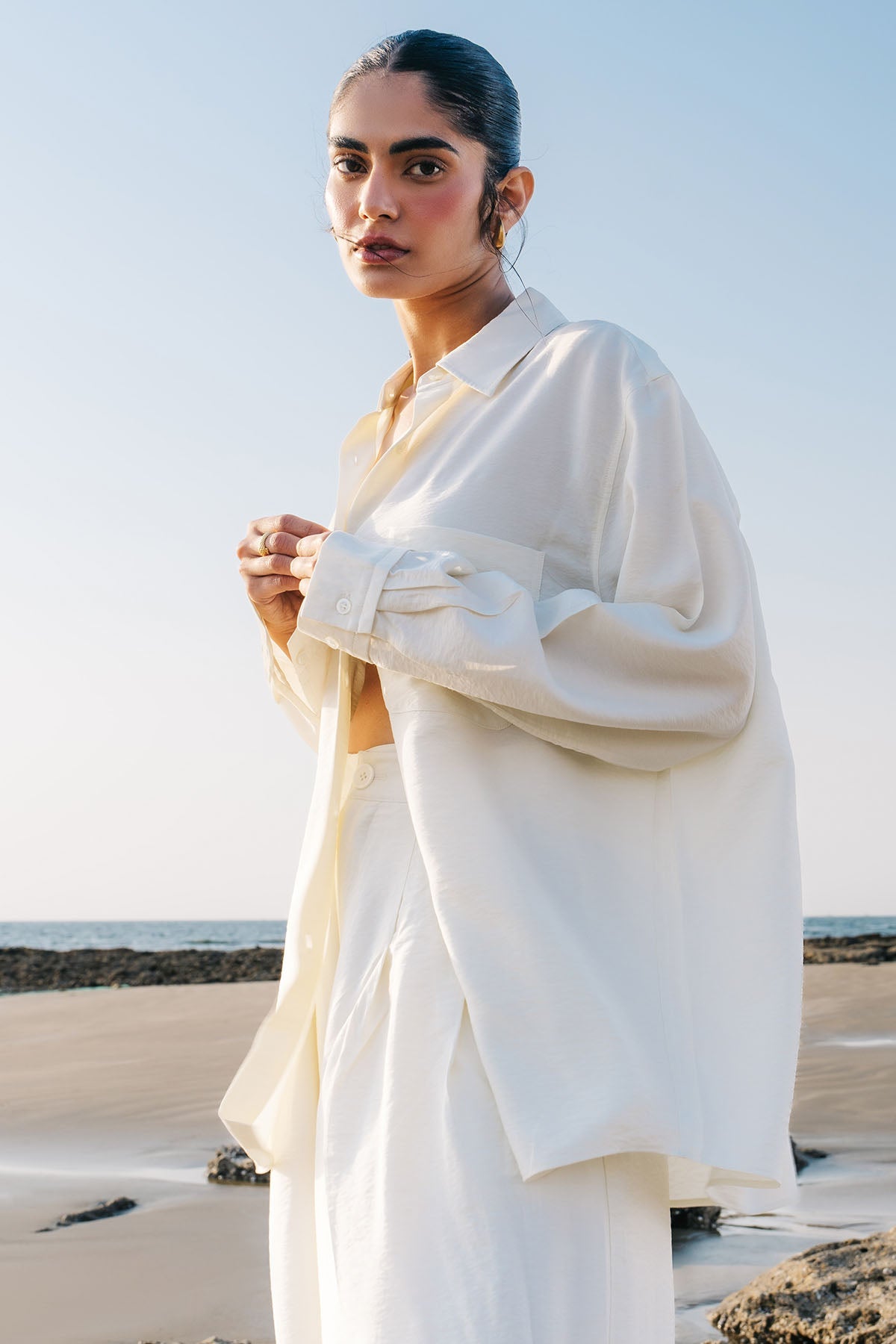 RELAXED FIT BUTTON DOWN SHIRT - WRINKLED