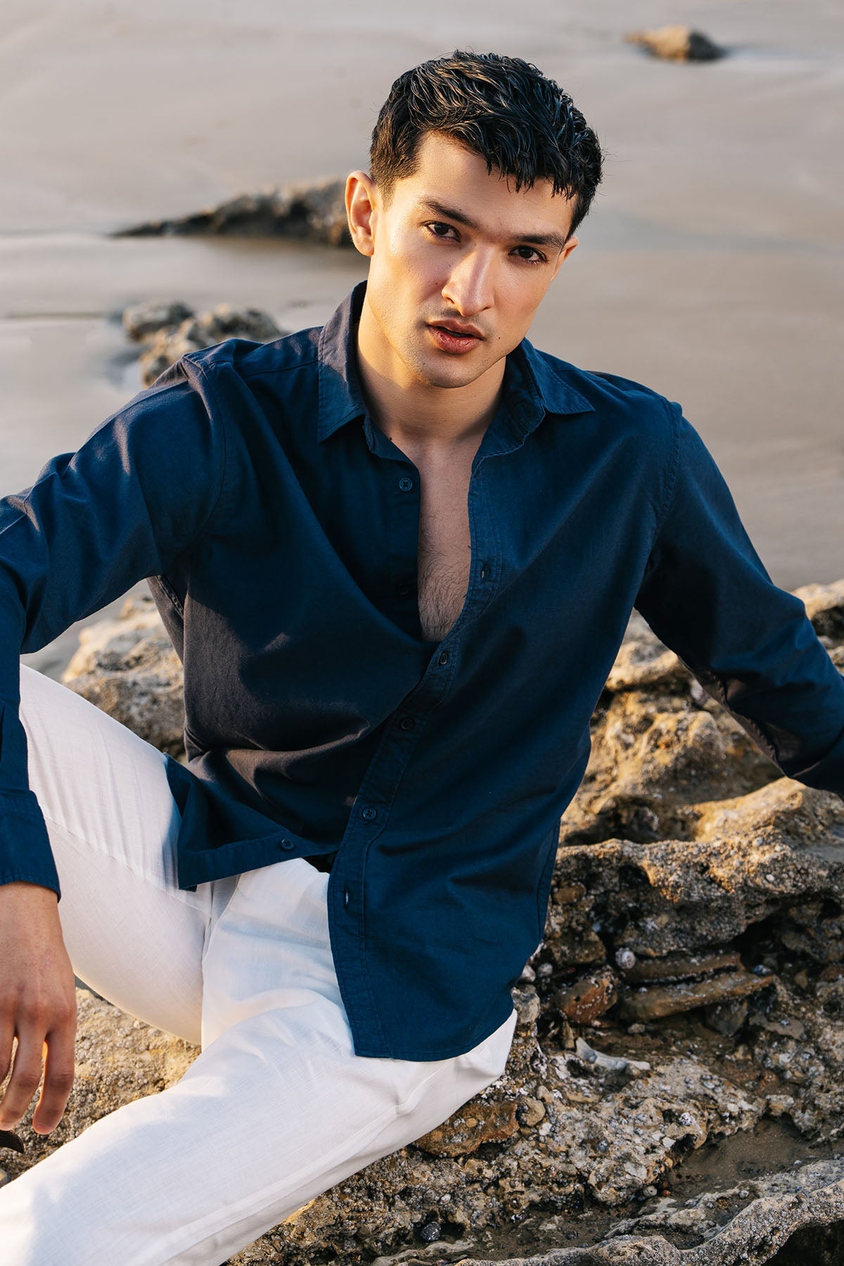 CLASSIC LINEN SHIRT
