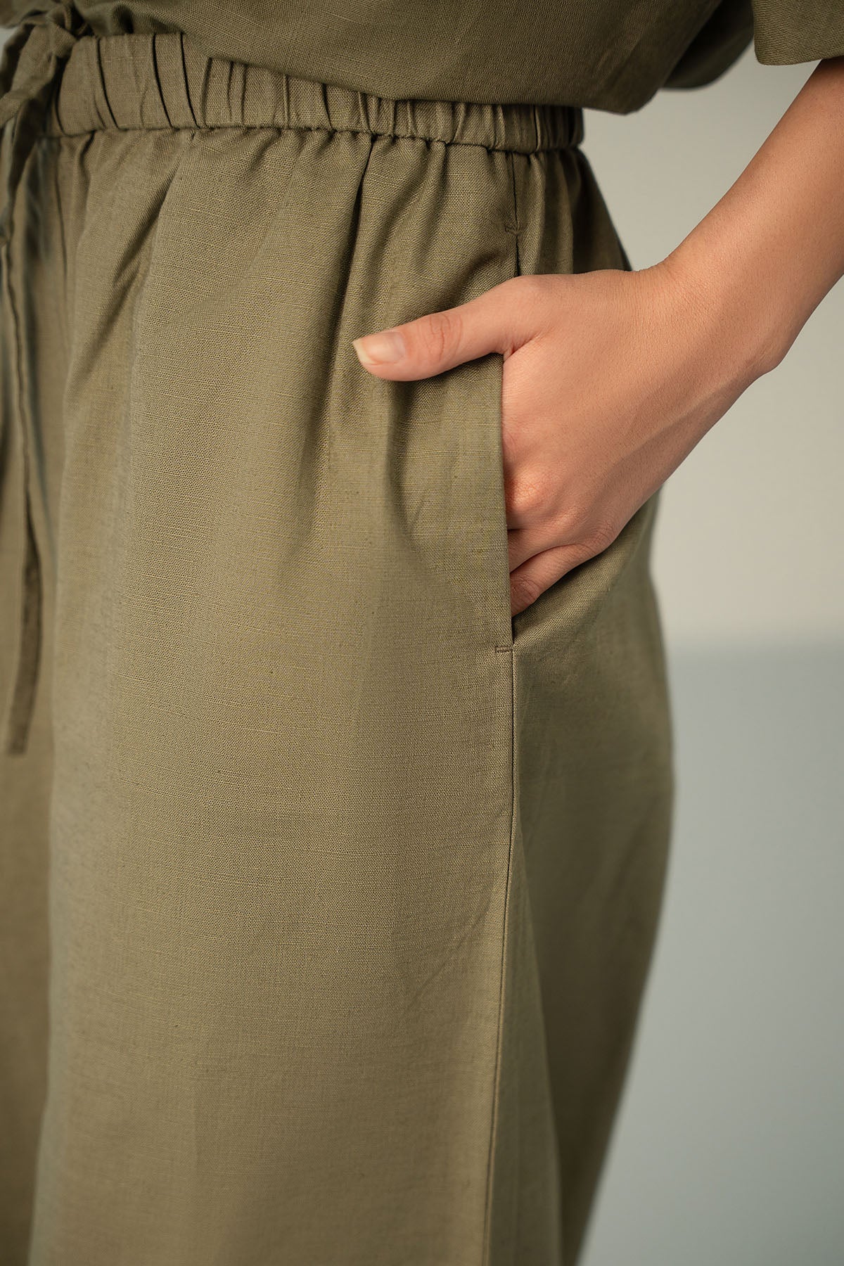DRAW STRING LINEN TROUSERS