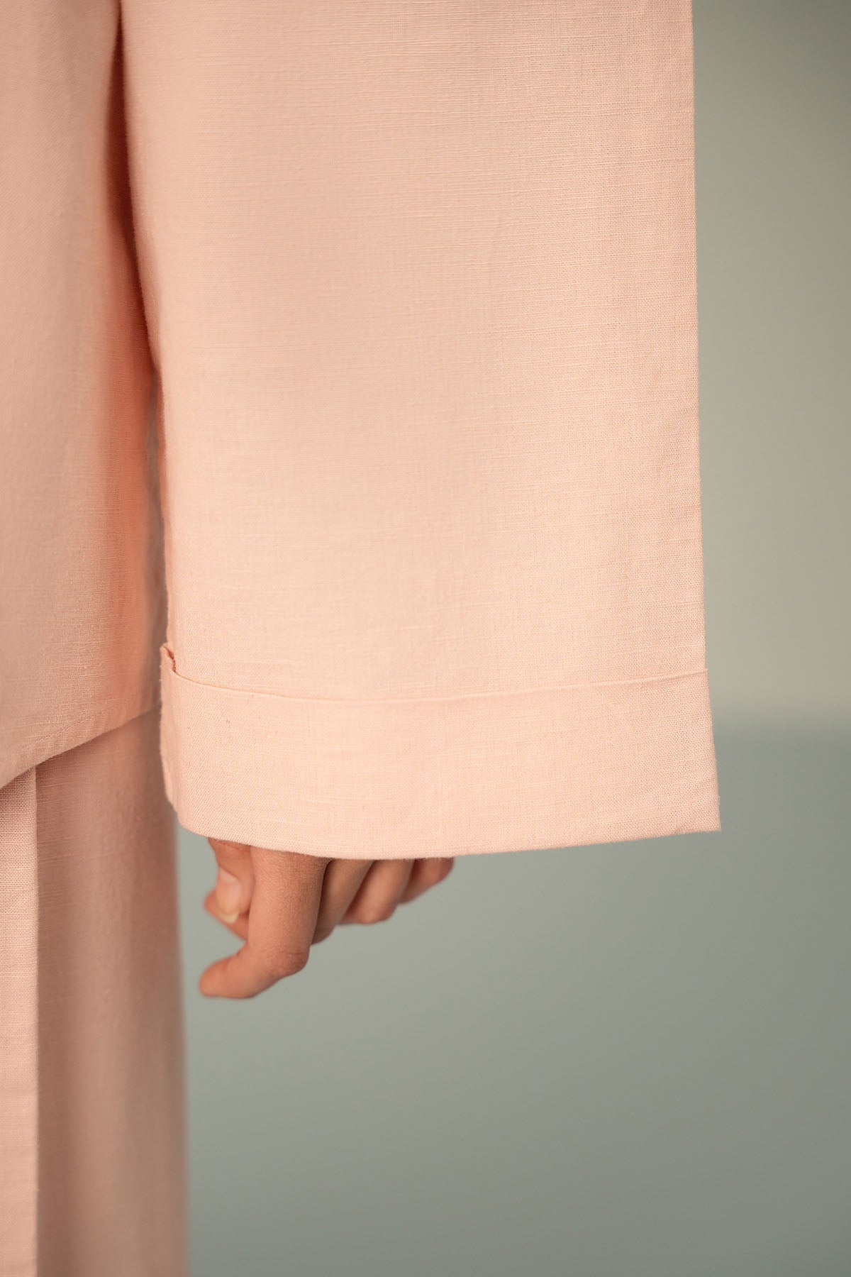 LINEN BLOUSE