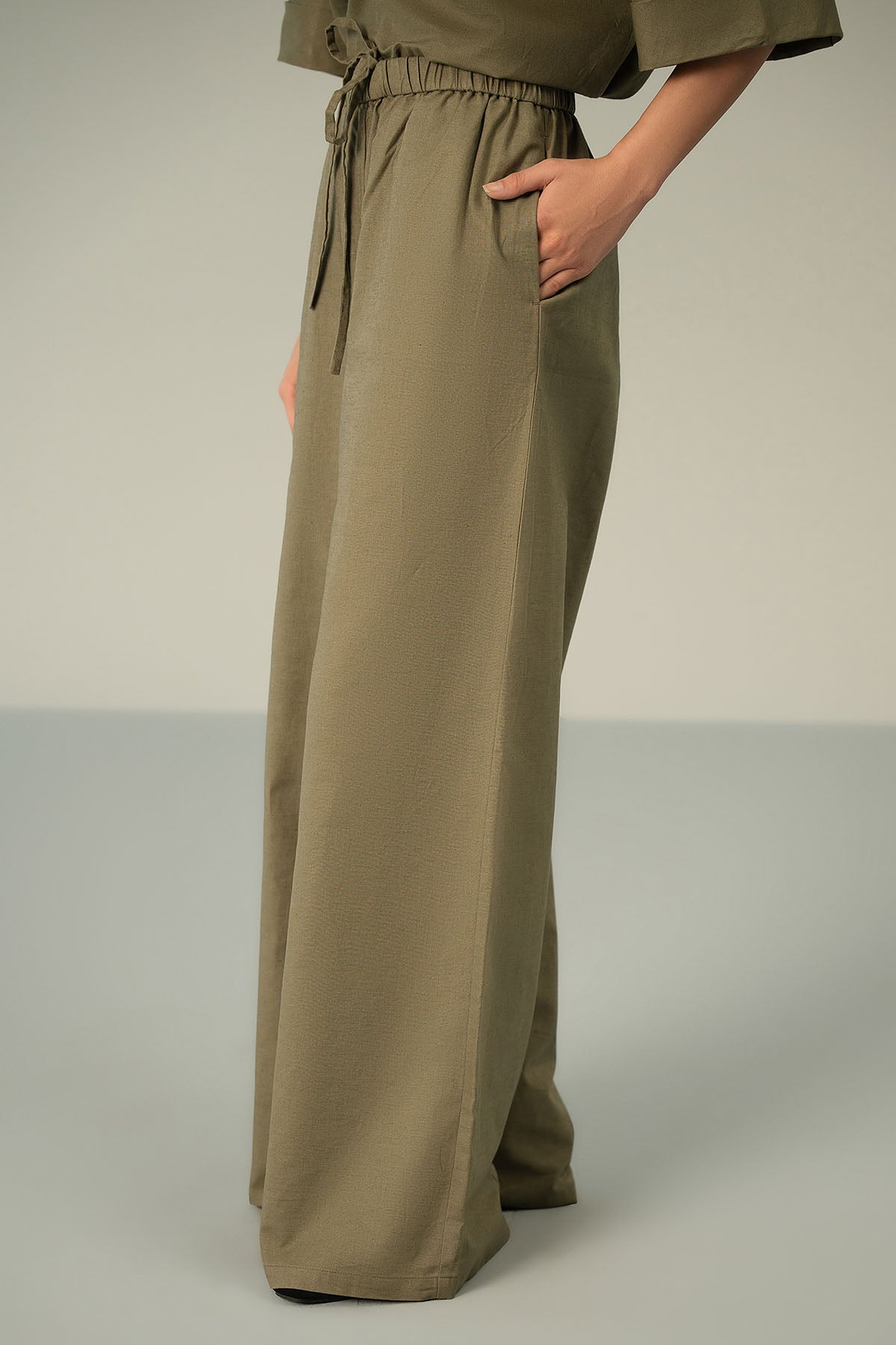 DRAW STRING LINEN TROUSERS