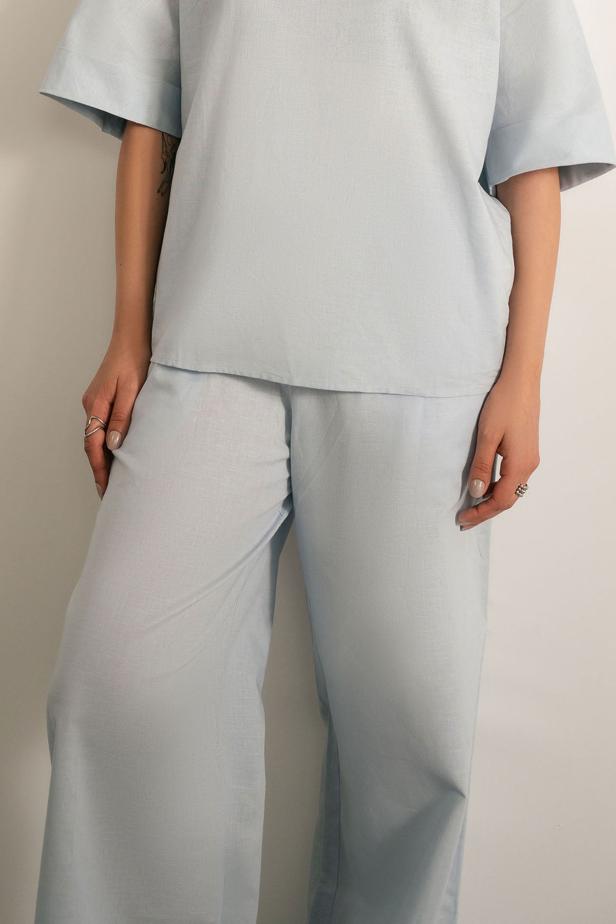 DRAW STRING LINEN TROUSERS