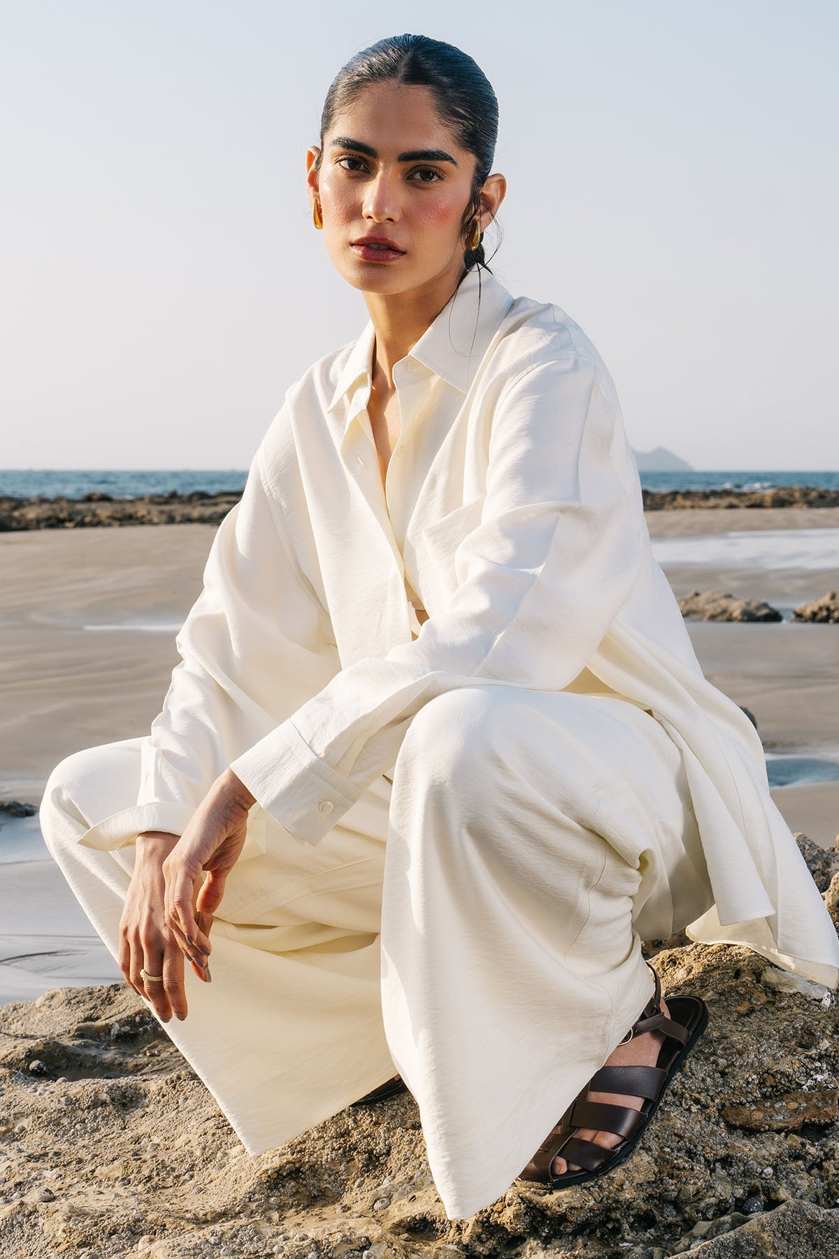 RELAXED FIT BUTTON DOWN SHIRT - WRINKLED