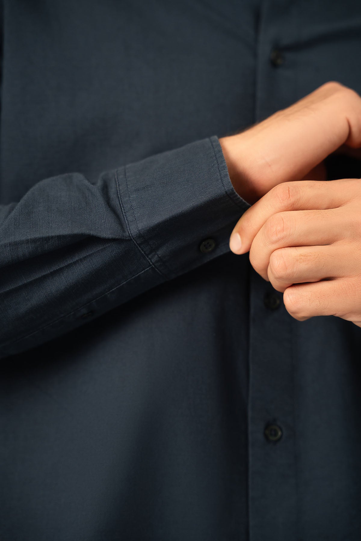 BAND COLLAR LINEN SHIRT