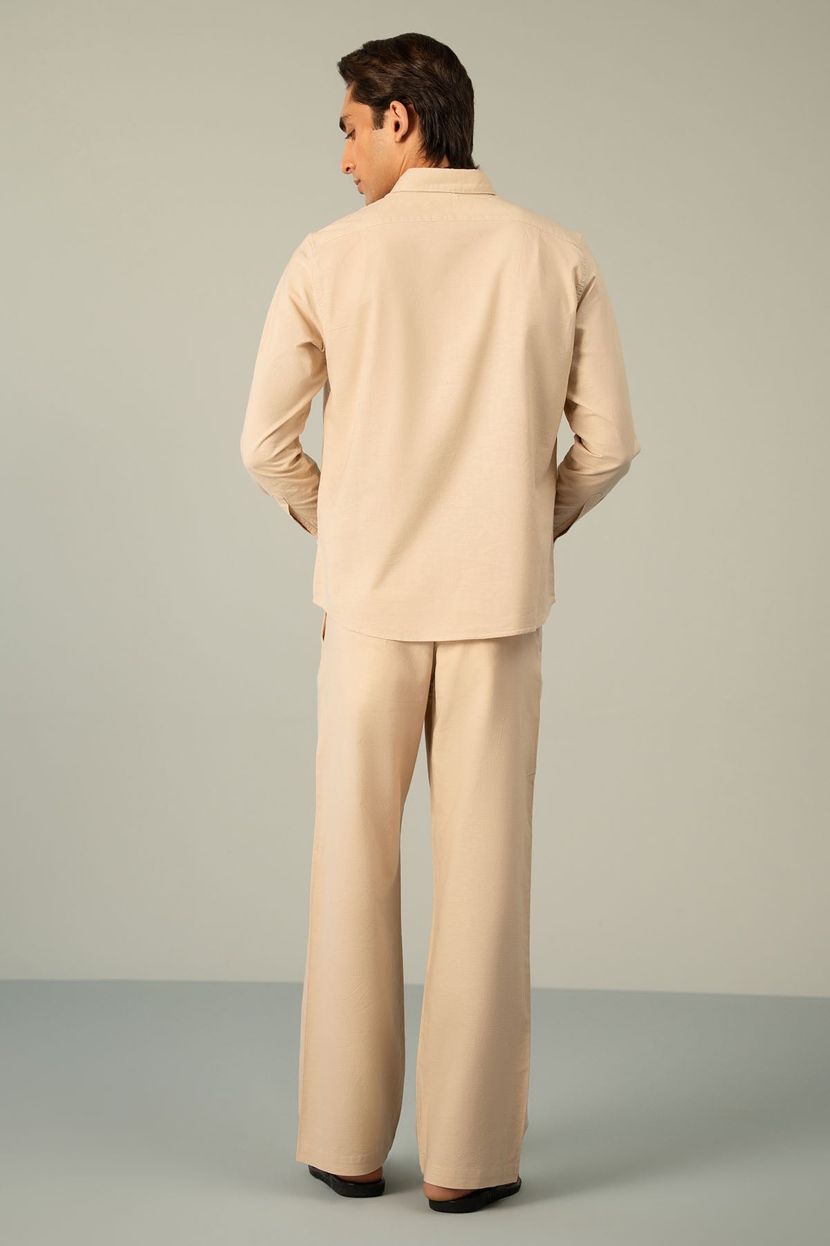 CLASSIC LINEN SHIRT