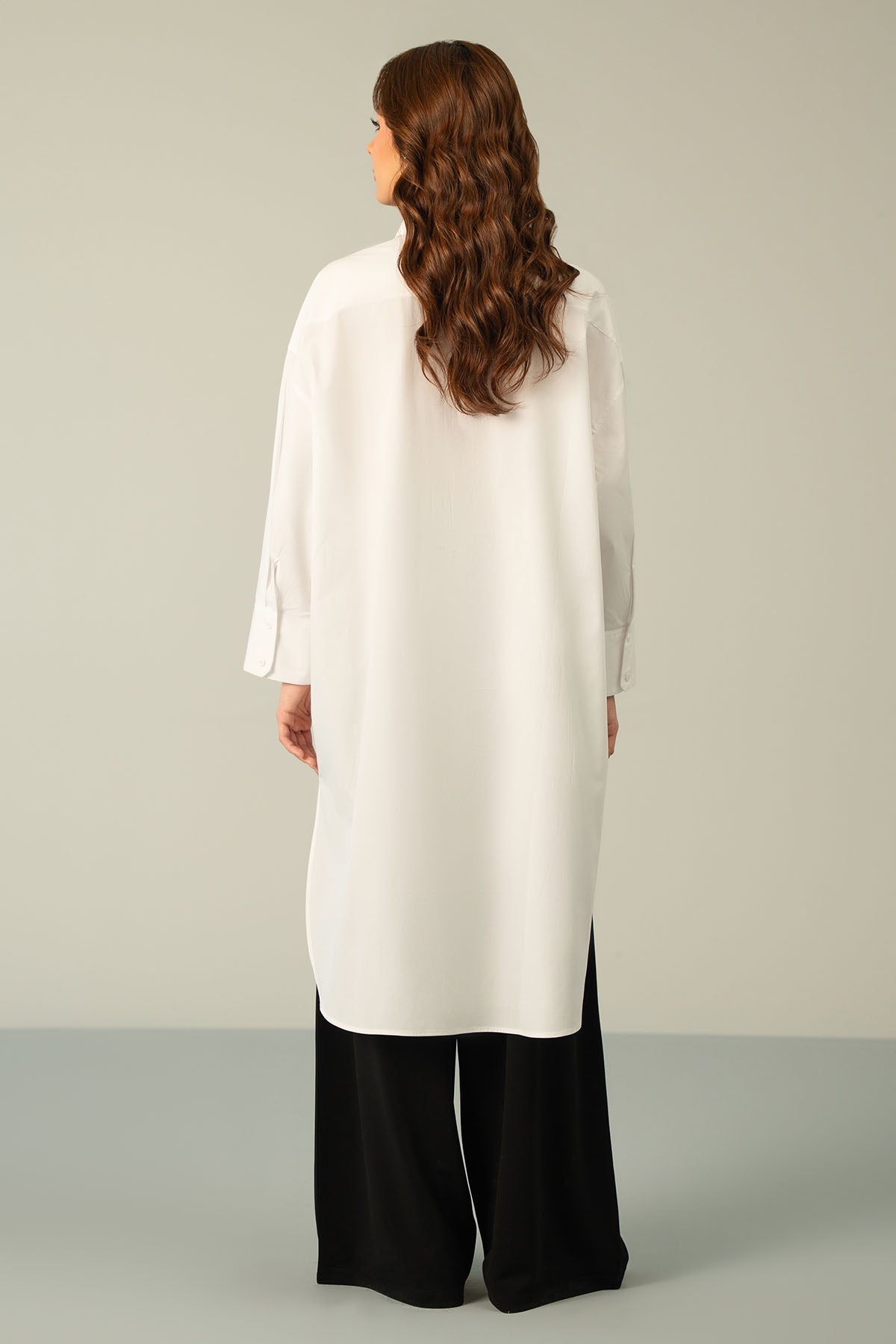 ROUND HEM POPLIN SHIRT