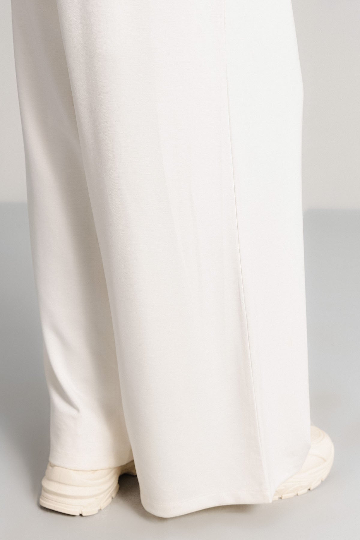 WIDE LEG RELAXED PANTS CLOUDLUX LIGHT
