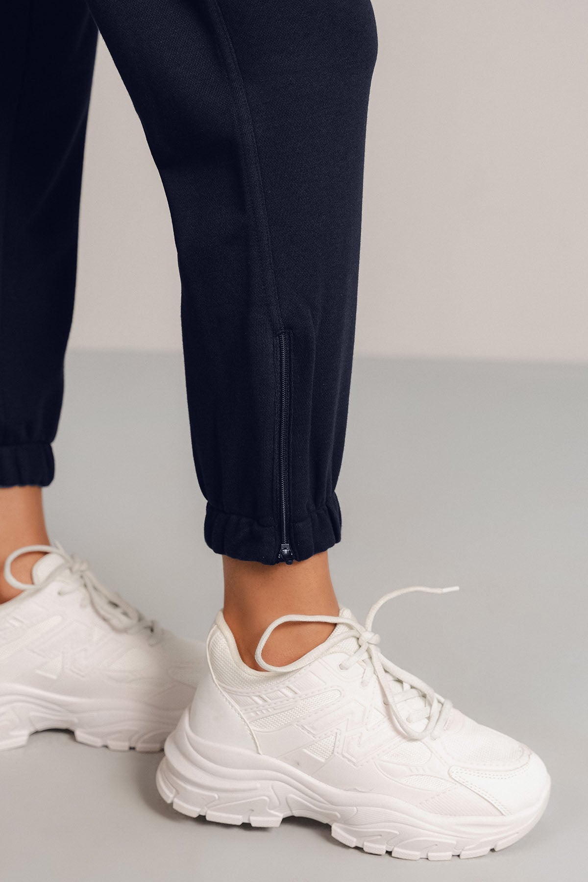 CROPPED WORKOUT PANTS-FRENCH TERRY