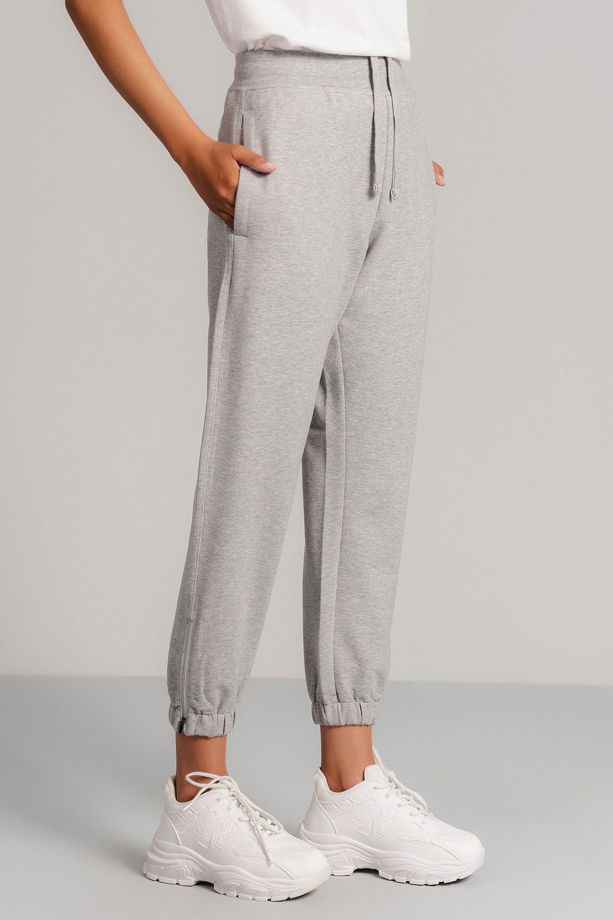 CROPPED WORKOUT PANTS-FRENCH TERRY