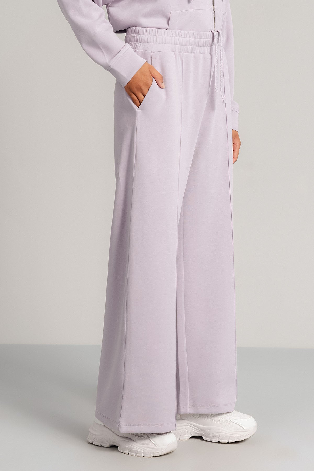 PLEATED WIDE TROUSER CLOUDLUX LIGHT
