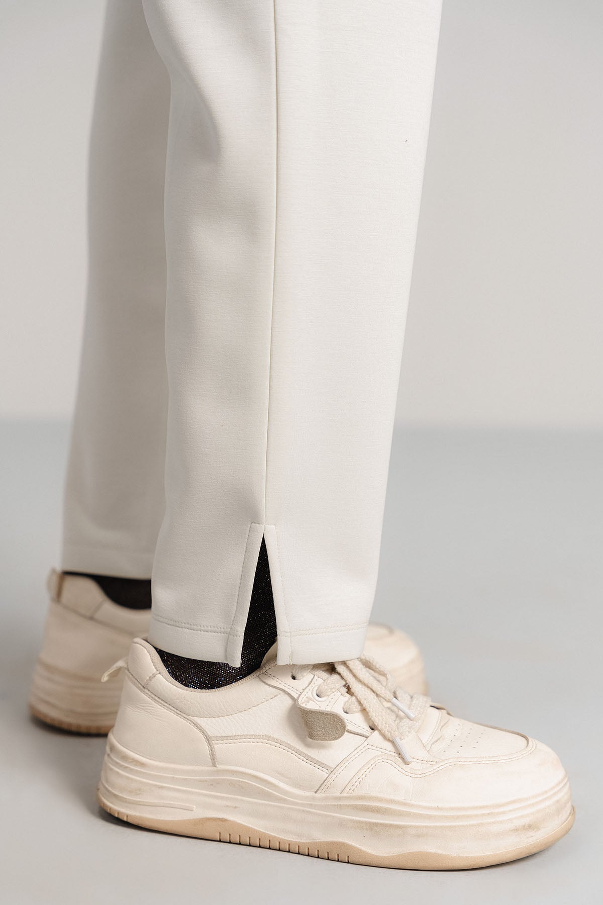 STRAIGHT TROUSERS CLOUDLUX LIGHT