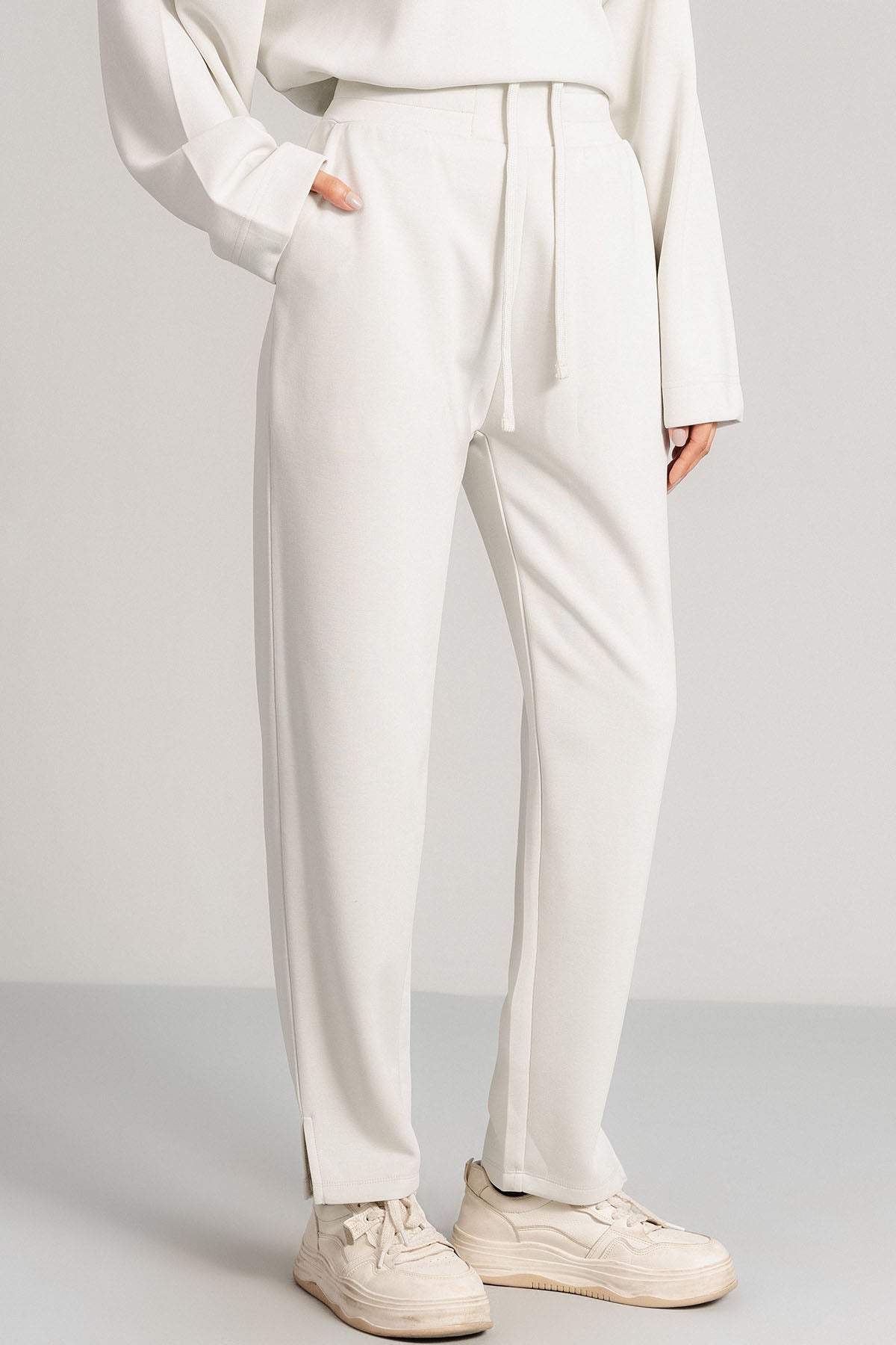 STRAIGHT TROUSERS CLOUDLUX LIGHT