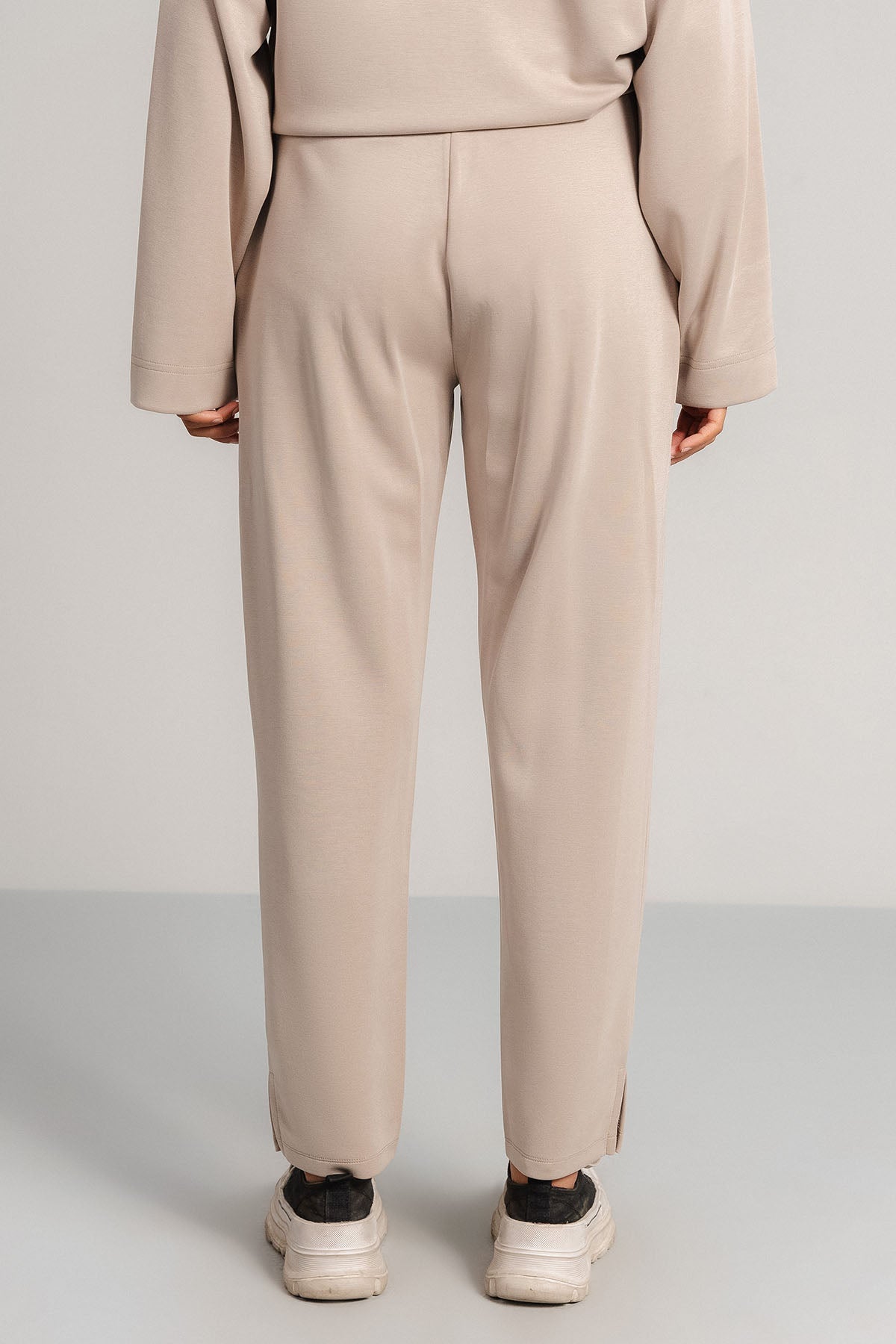 STRAIGHT TROUSERS CLOUDLUX LIGHT