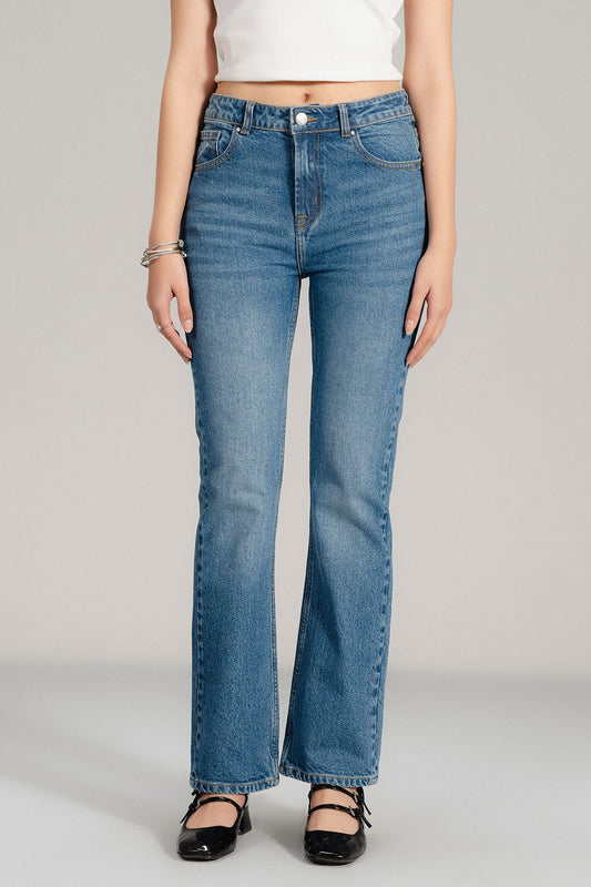 BOOT CUT