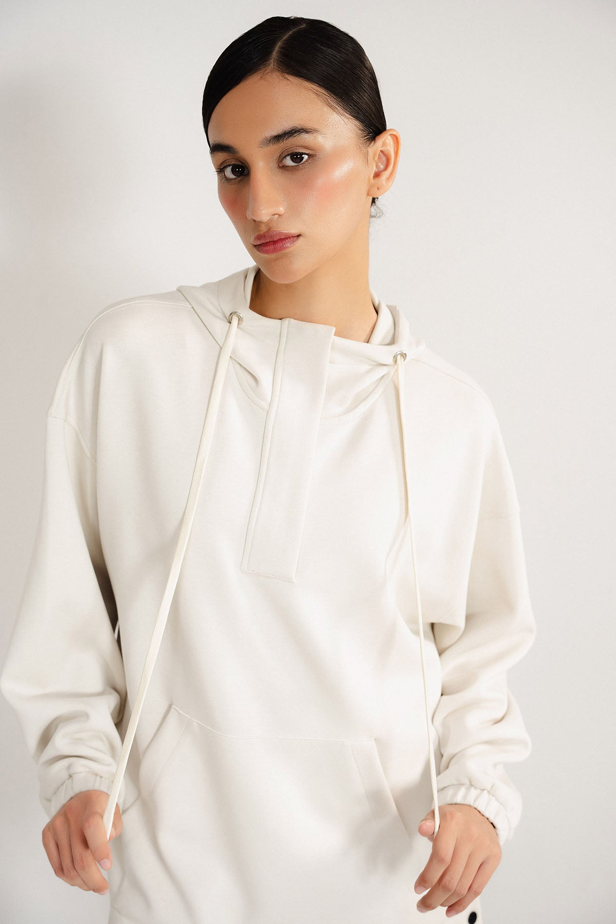 POCKET PULLOVER HOODIE CLOUDLUX