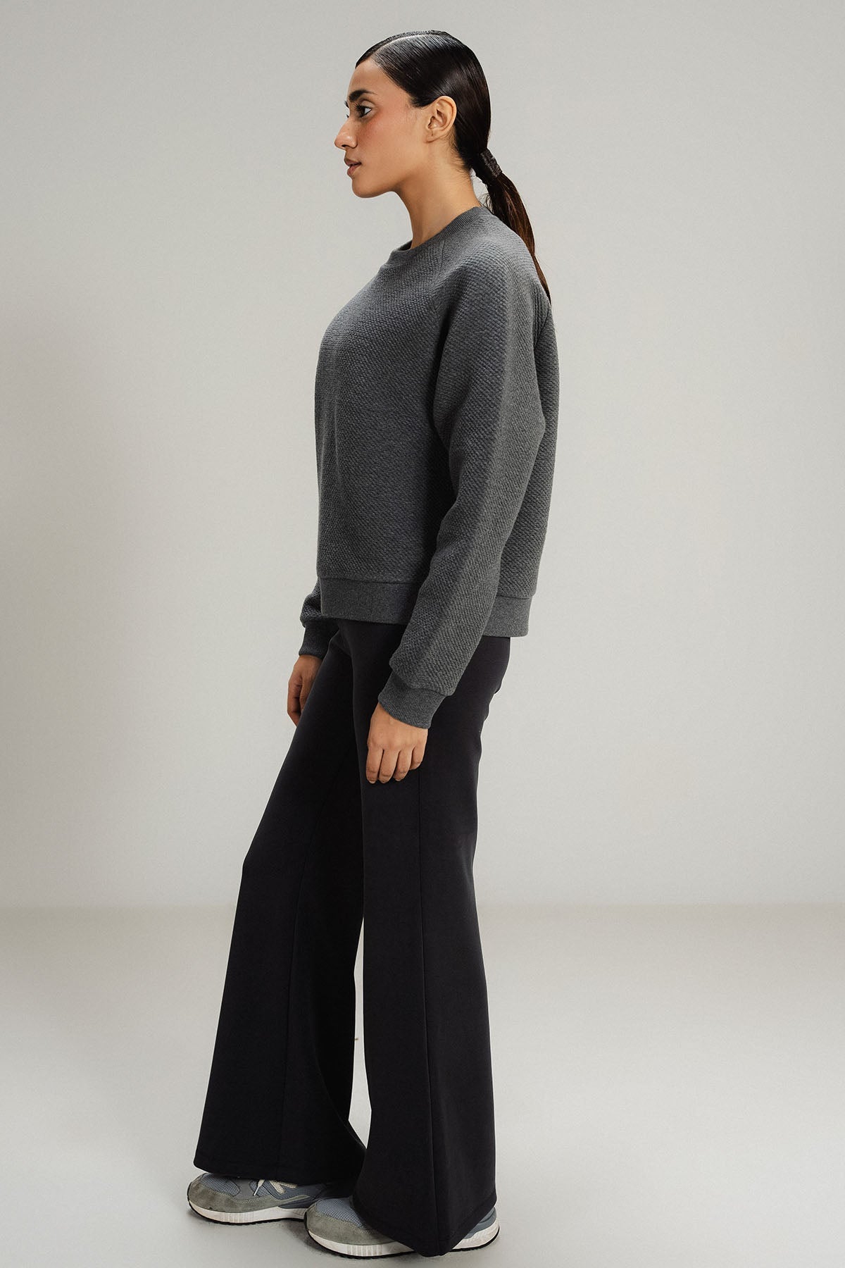 TEXTURED LUXE SWEATSHIRT