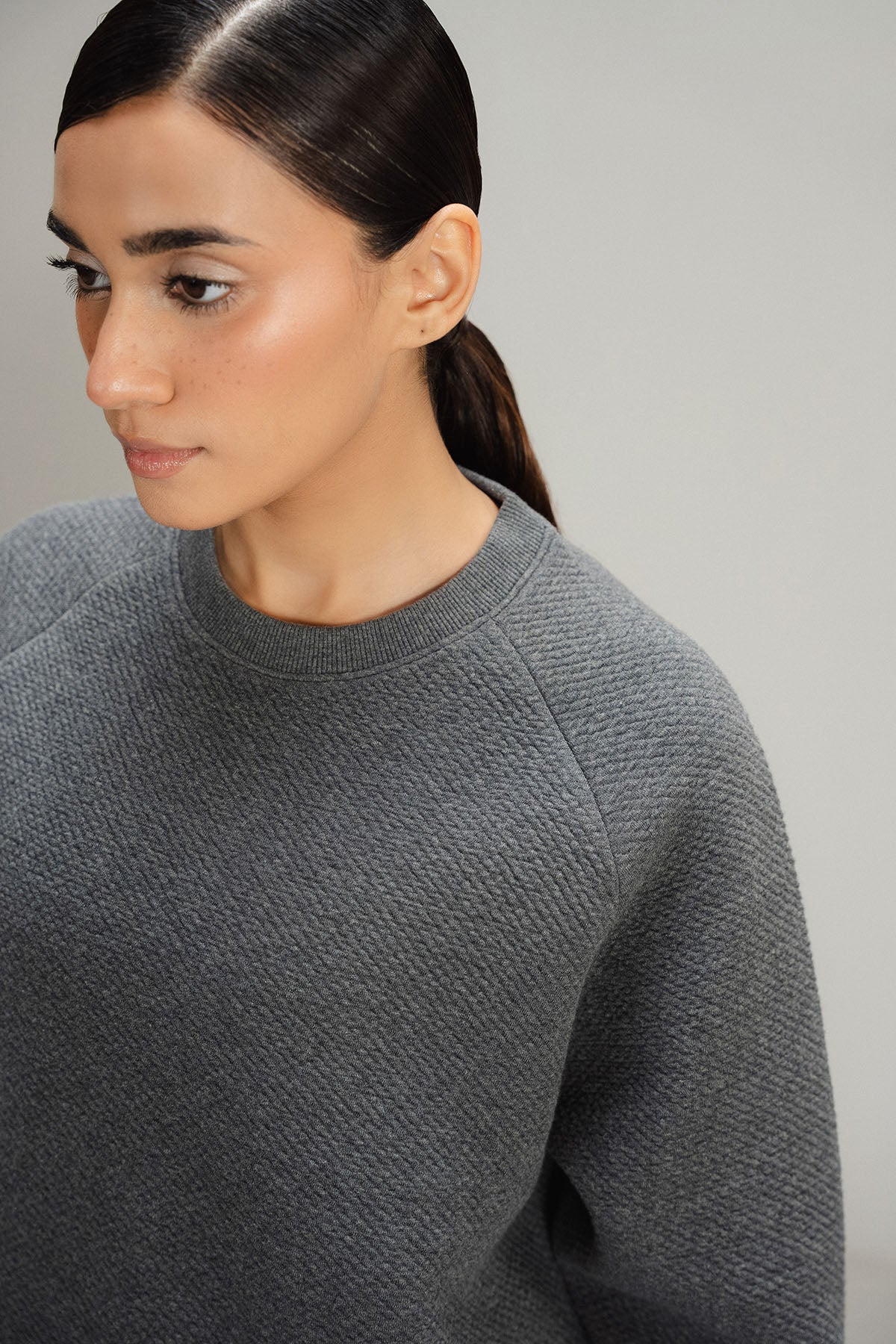 TEXTURED LUXE SWEATSHIRT