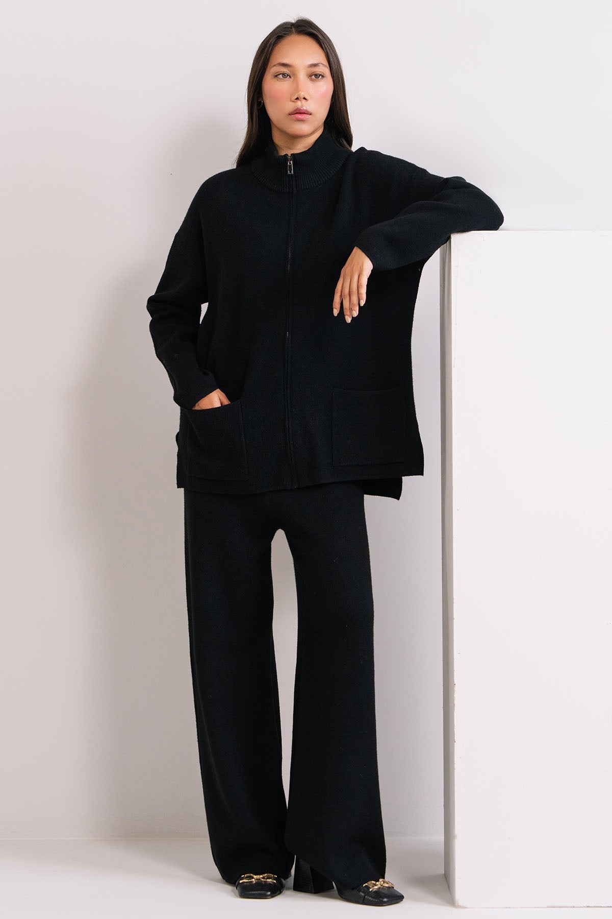 BLACK ZIP CO-ORD SET - KNIT WEAR