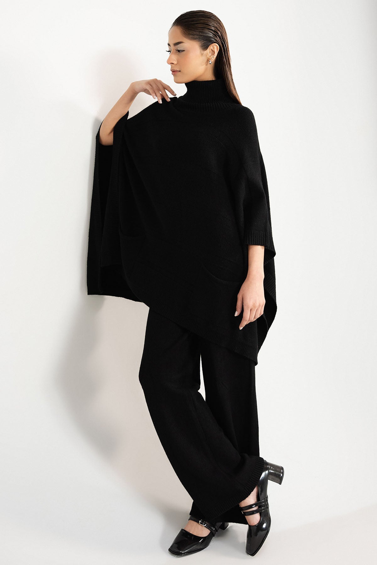 BLACK CO-ORD SET - KNIT WEAR