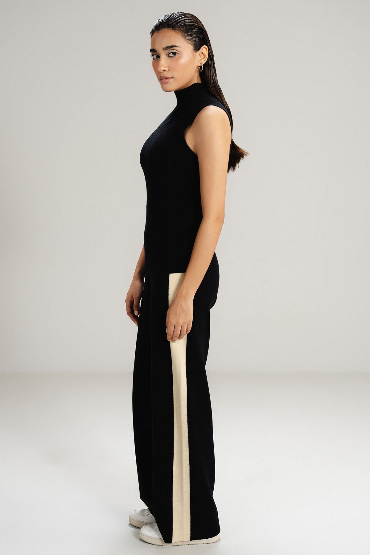 BLACK CO-ORD SET - KNIT WEAR