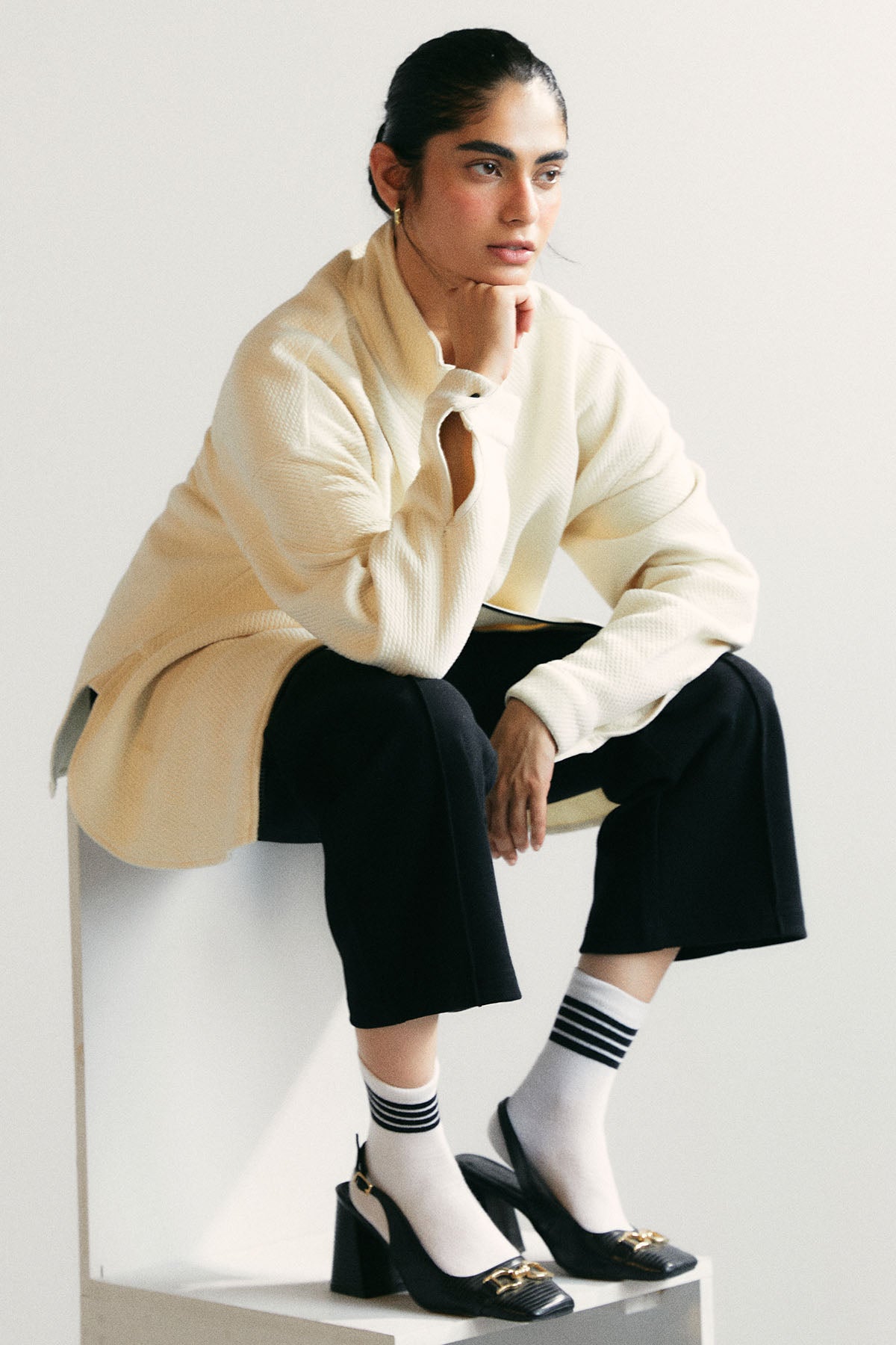 TEXTURED-LUXE ZIP UP JACKET