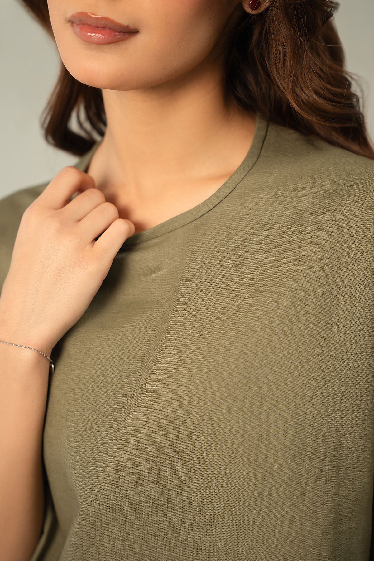 RELAXED LINEN TOP