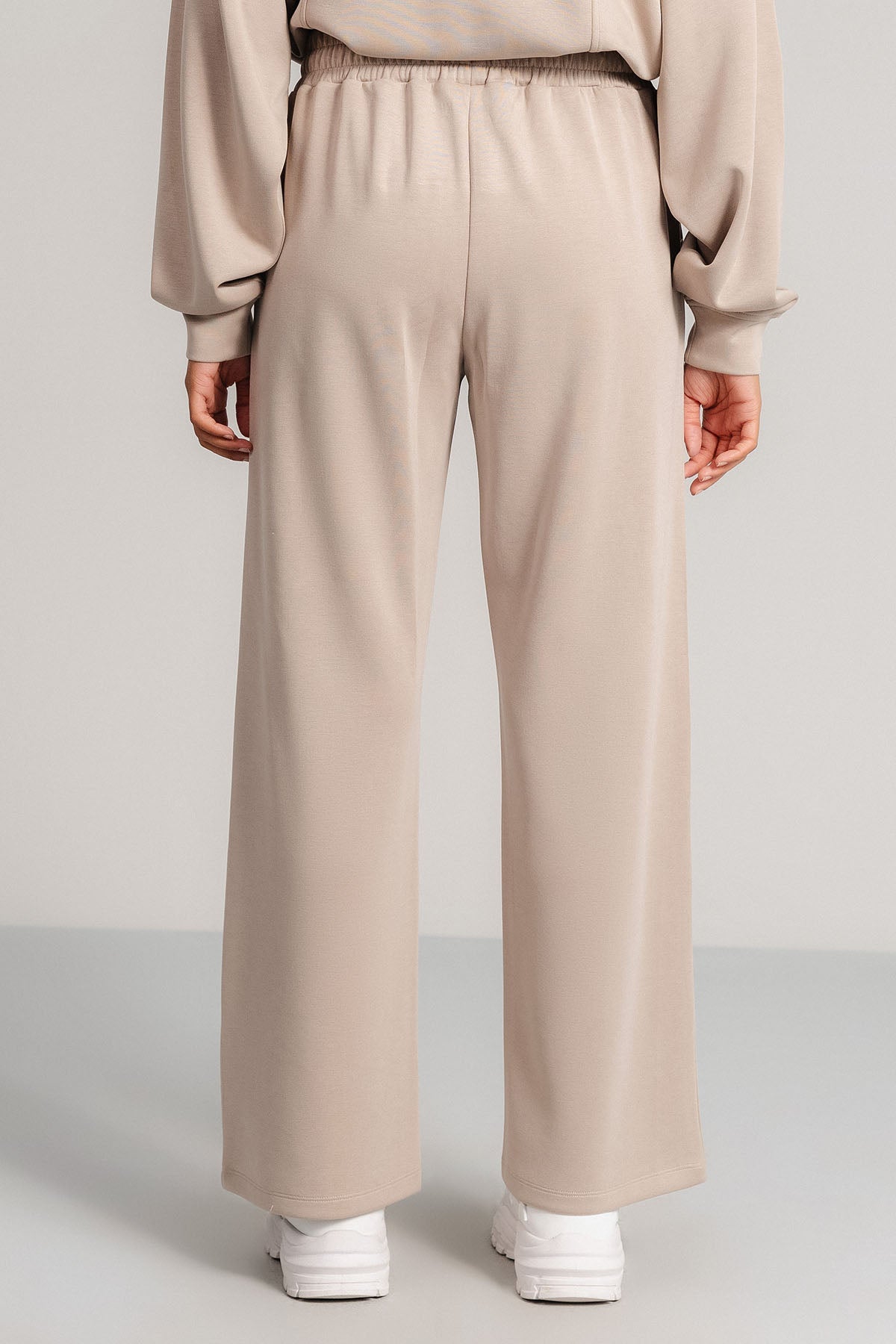 STRAIGHT PANTS CLOUDLUX LIGHT