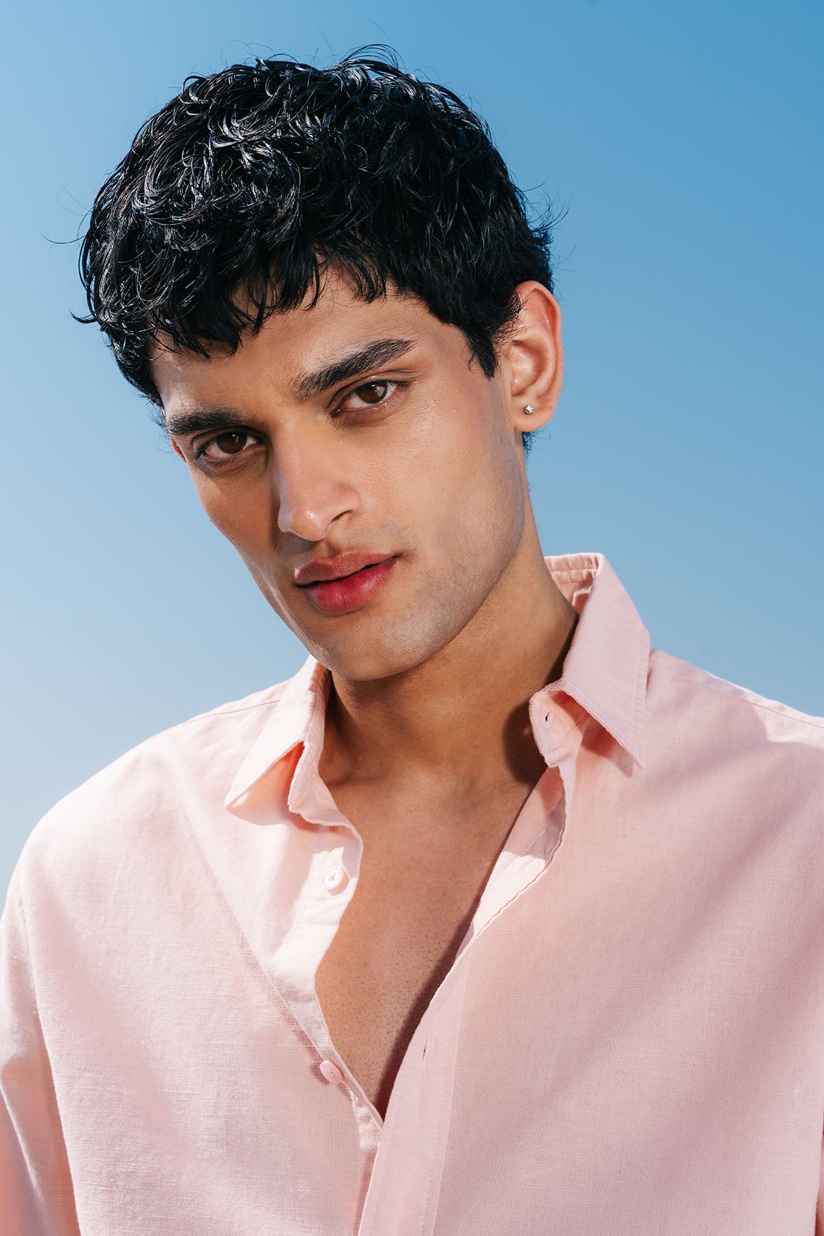 CLASSIC LINEN SHIRT