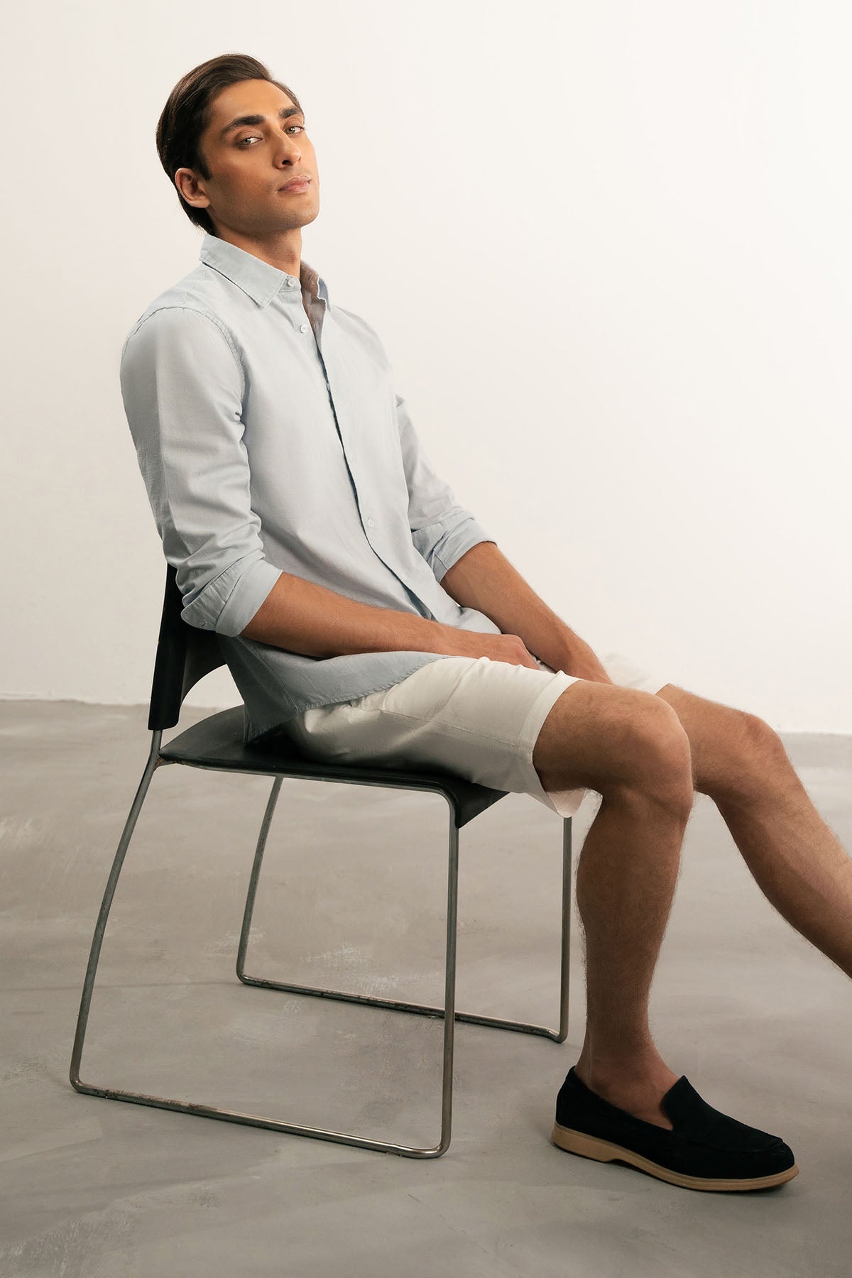 CLASSIC LINEN SHIRT